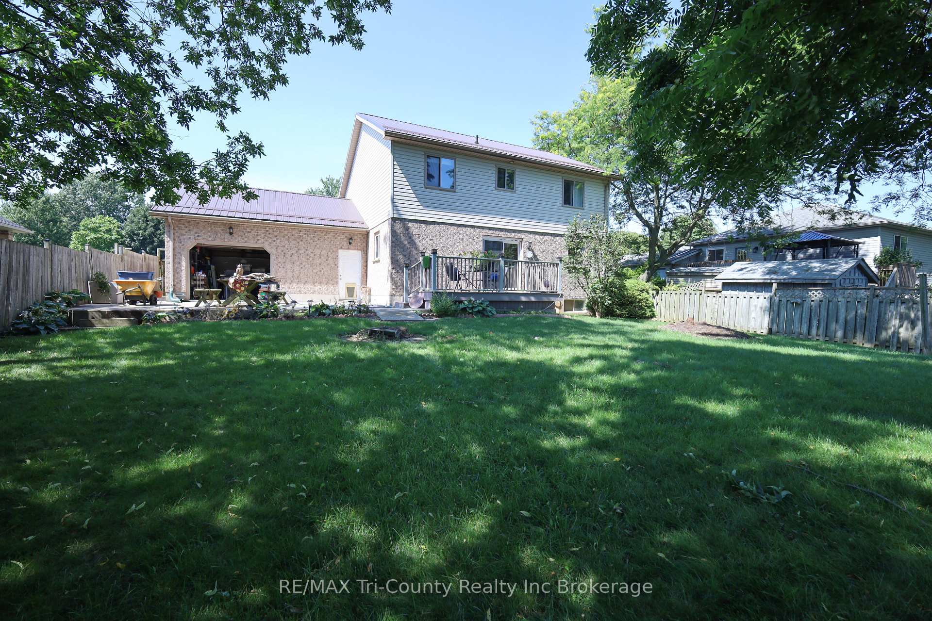 Photo 35 of 43 Trillium Drive, Tillsonburg — HOMEH