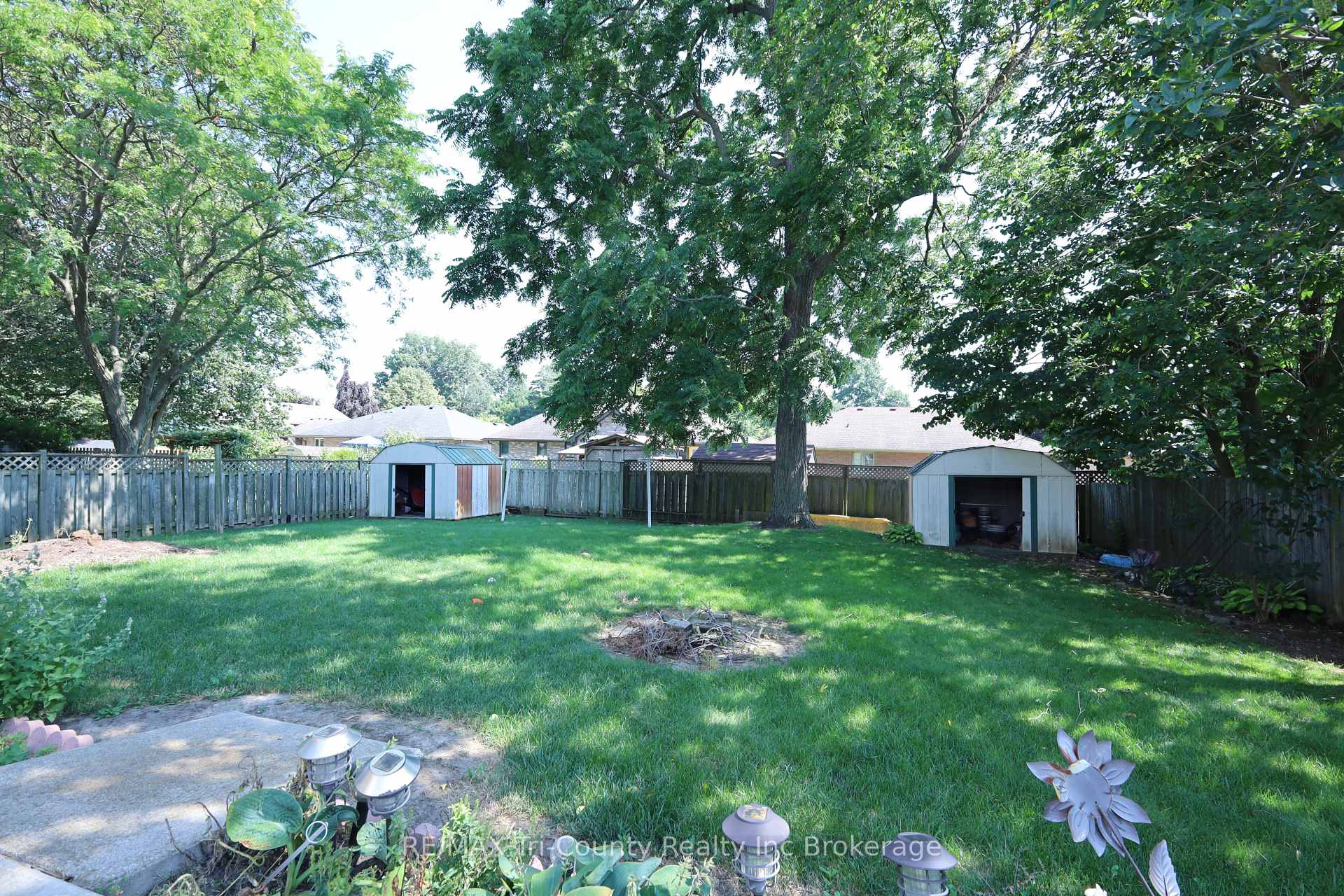 Photo 40 of 43 Trillium Drive, Tillsonburg — HOMEH