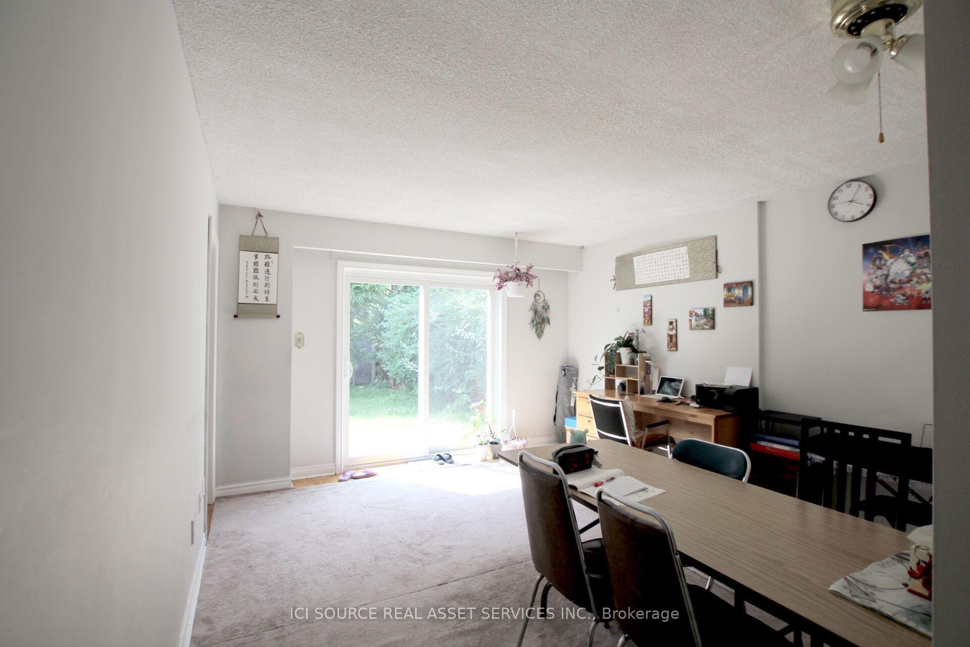 Front of Unit C, 22 Rollingwood Drive