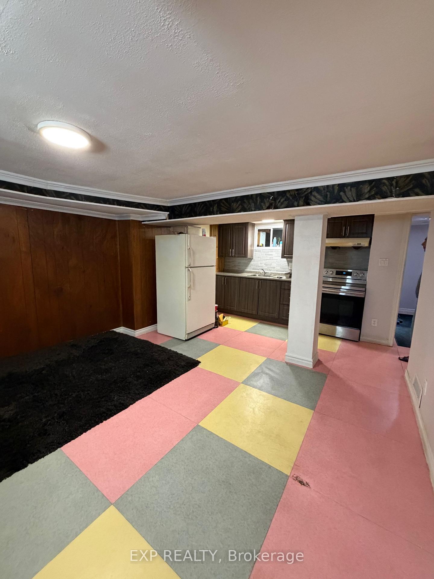 Photo 4 of 1375 Birchmount Road E, Scarborough, Dorset Park — HOMEH