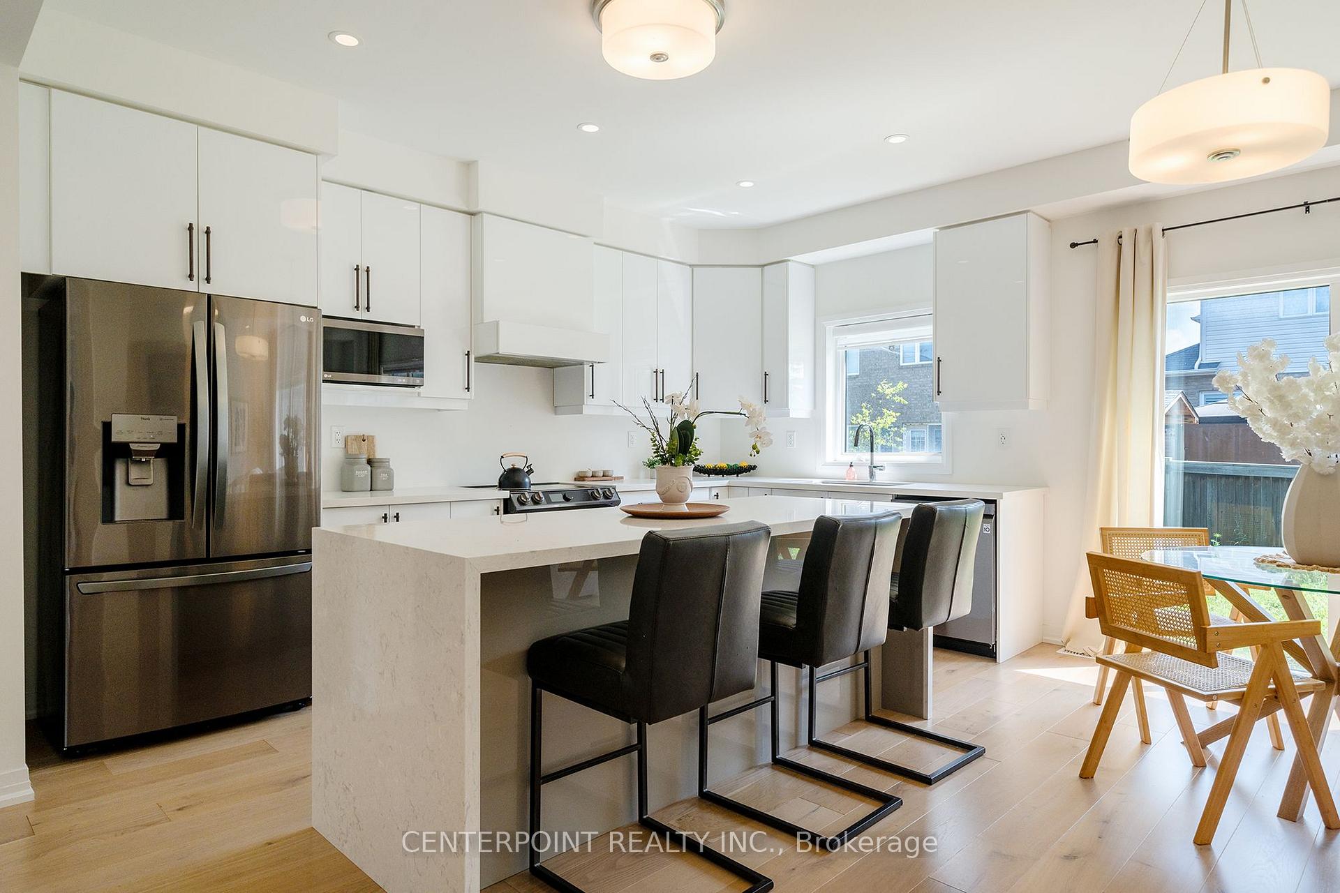 Photo 4 of 419 Springbrook Avenue, Hamilton, Meadowlands — HOMEH