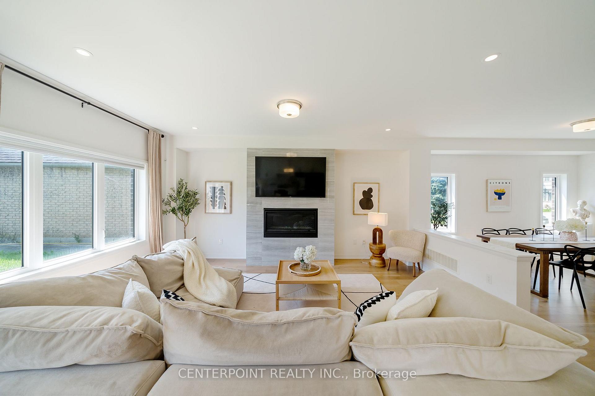 Photo 7 of 419 Springbrook Avenue, Hamilton, Meadowlands — HOMEH