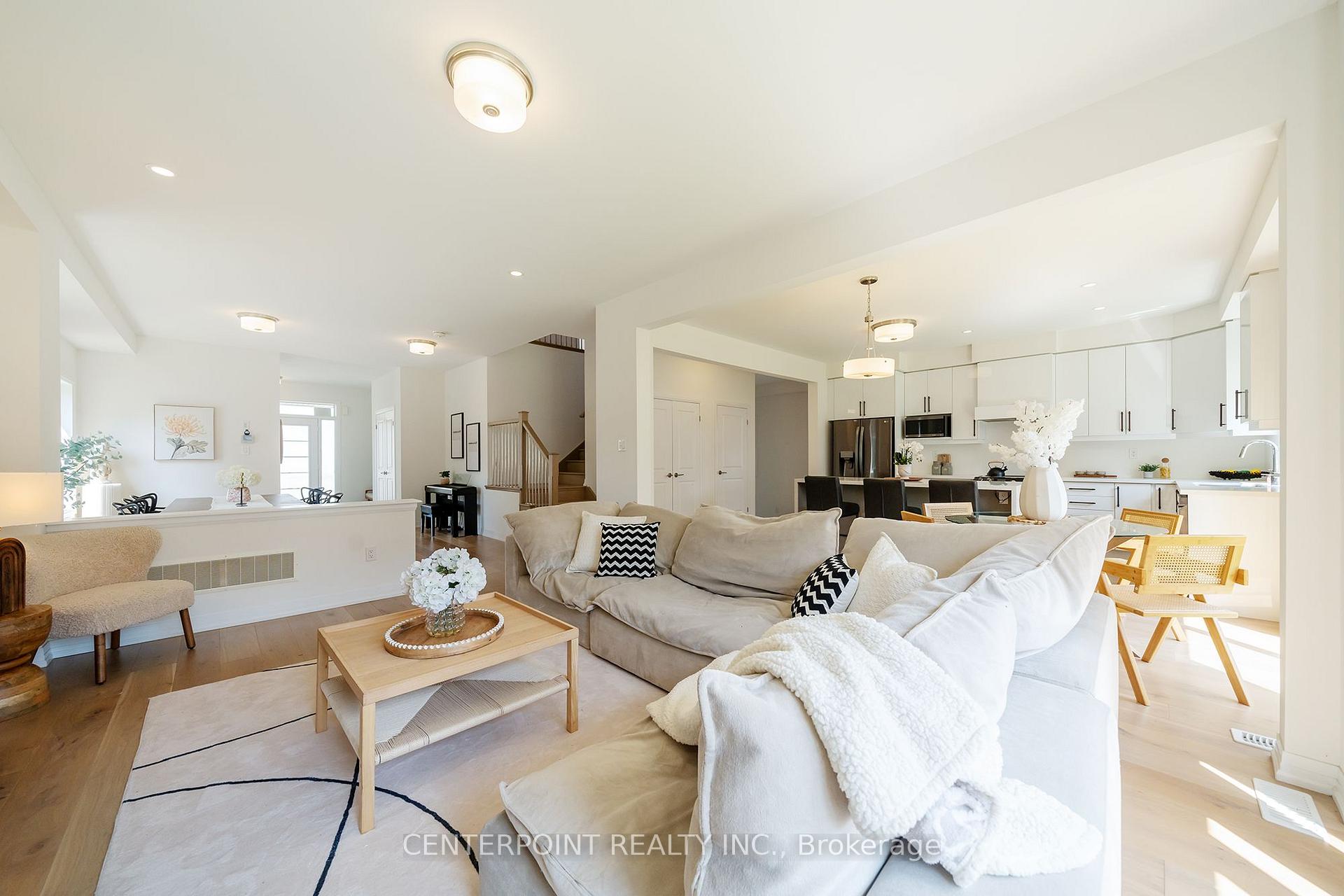 Photo 8 of 419 Springbrook Avenue, Hamilton, Meadowlands — HOMEH