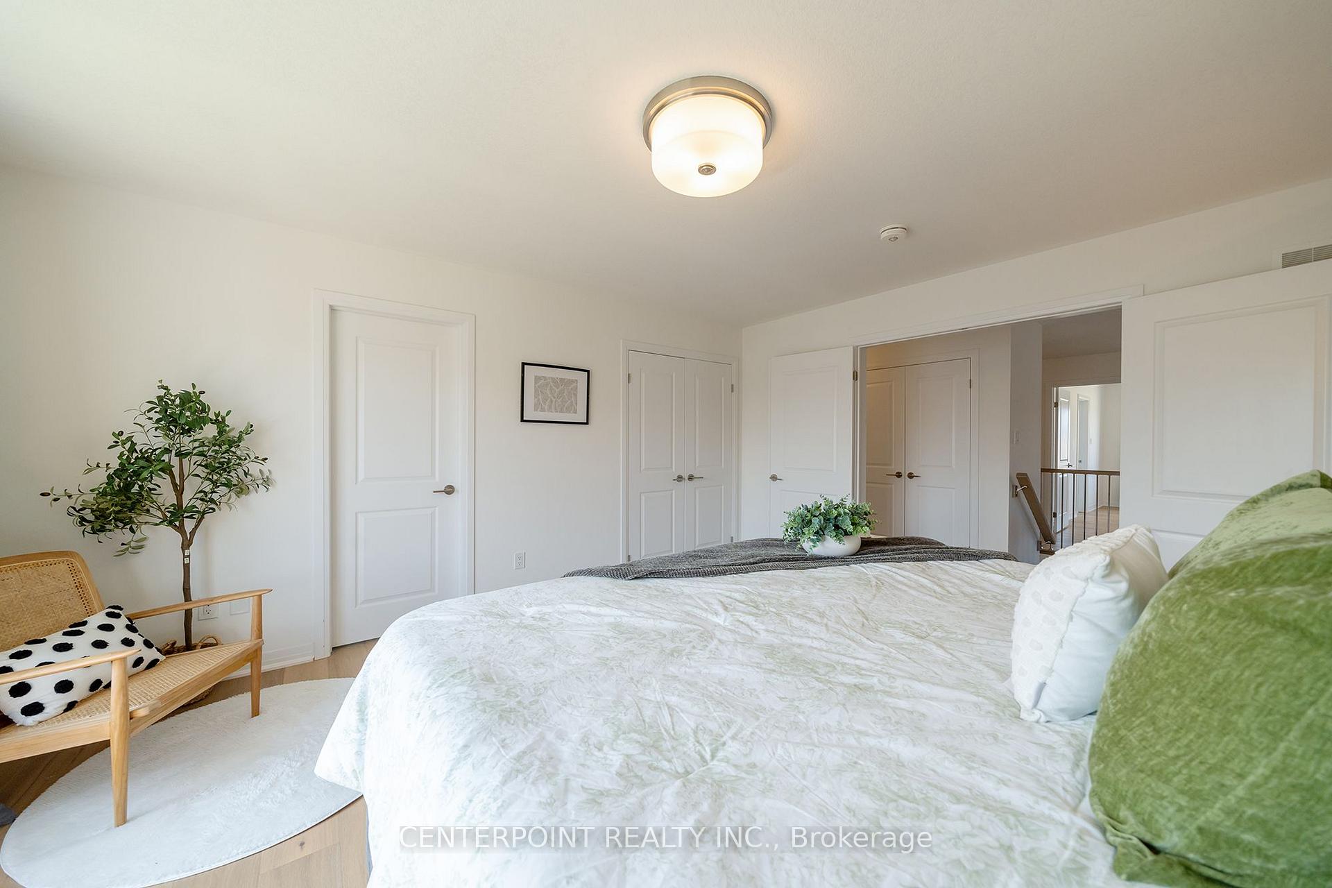 Photo 16 of 419 Springbrook Avenue, Hamilton, Meadowlands — HOMEH