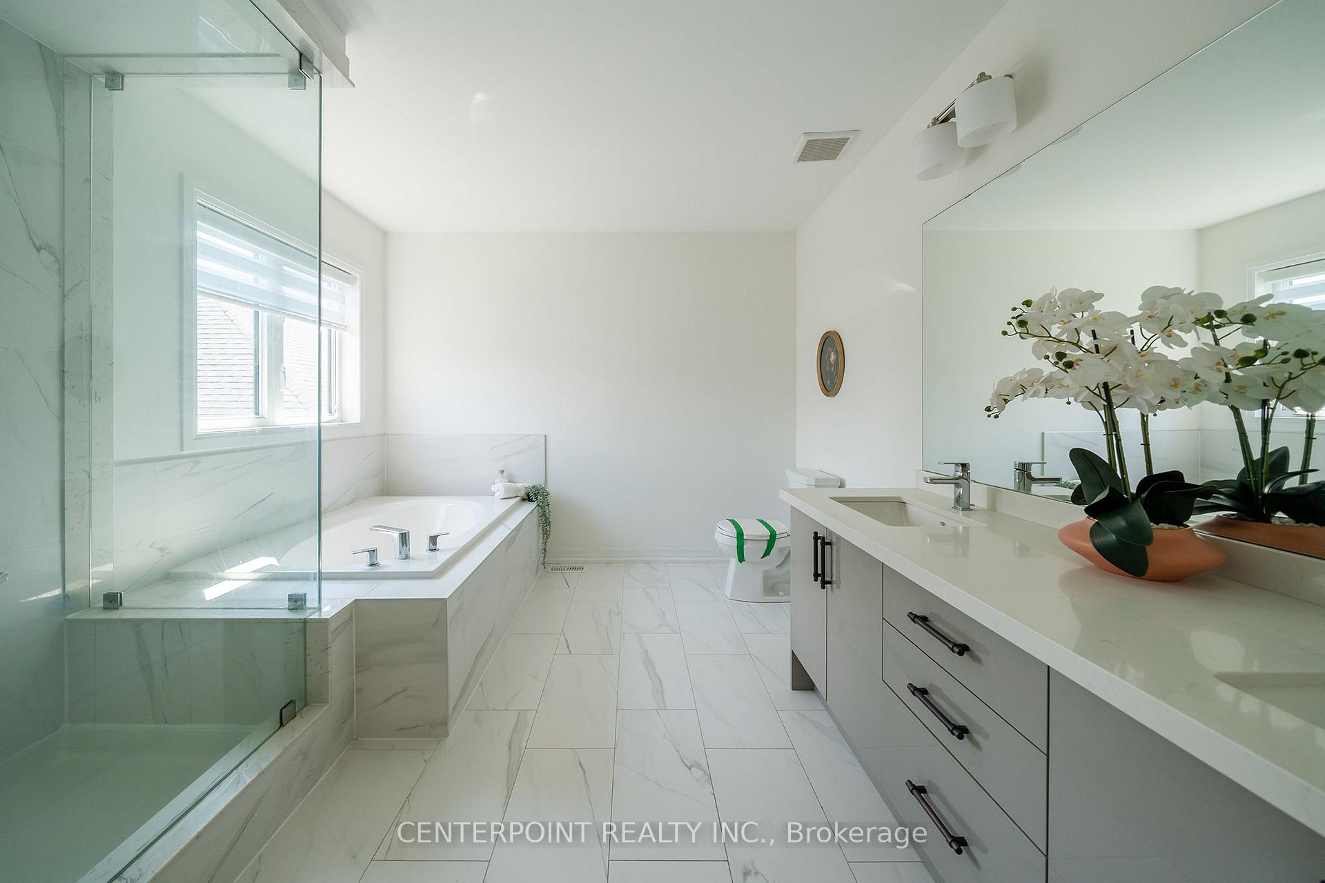 Photo 18 of 419 Springbrook Avenue, Hamilton, Meadowlands — HOMEH