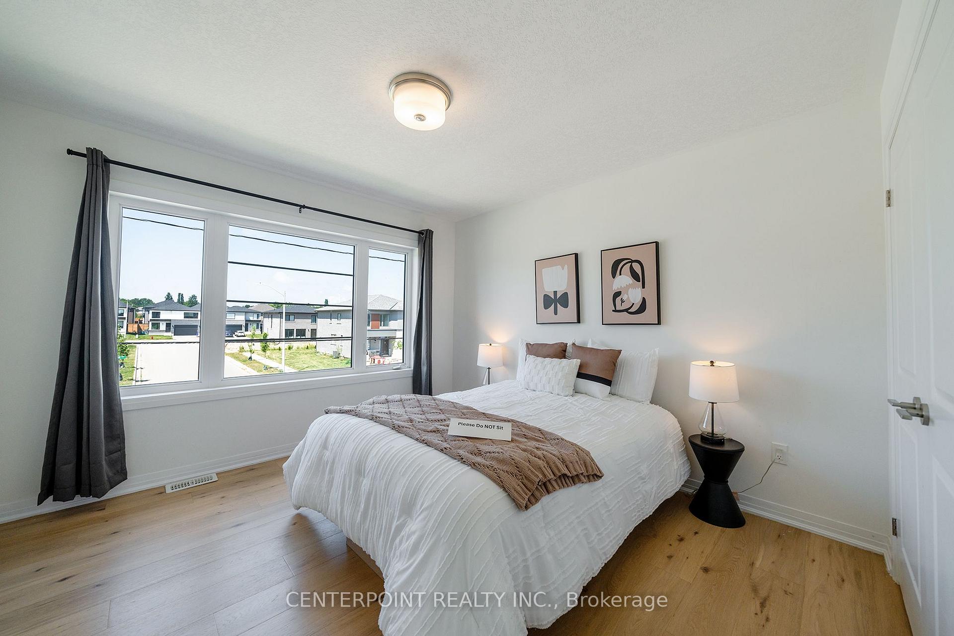 Photo 19 of 419 Springbrook Avenue, Hamilton, Meadowlands — HOMEH