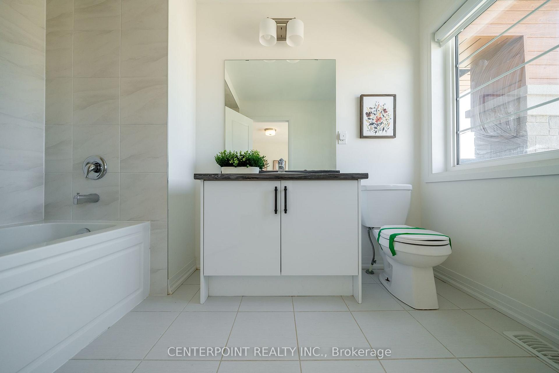 Photo 23 of 419 Springbrook Avenue, Hamilton, Meadowlands — HOMEH