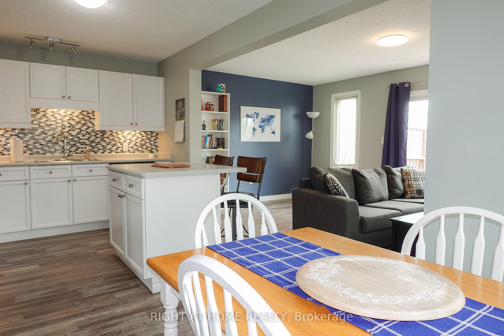 Photo 6 of 652 Salisbury Avenue, North Perth, Listowel — HOMEH