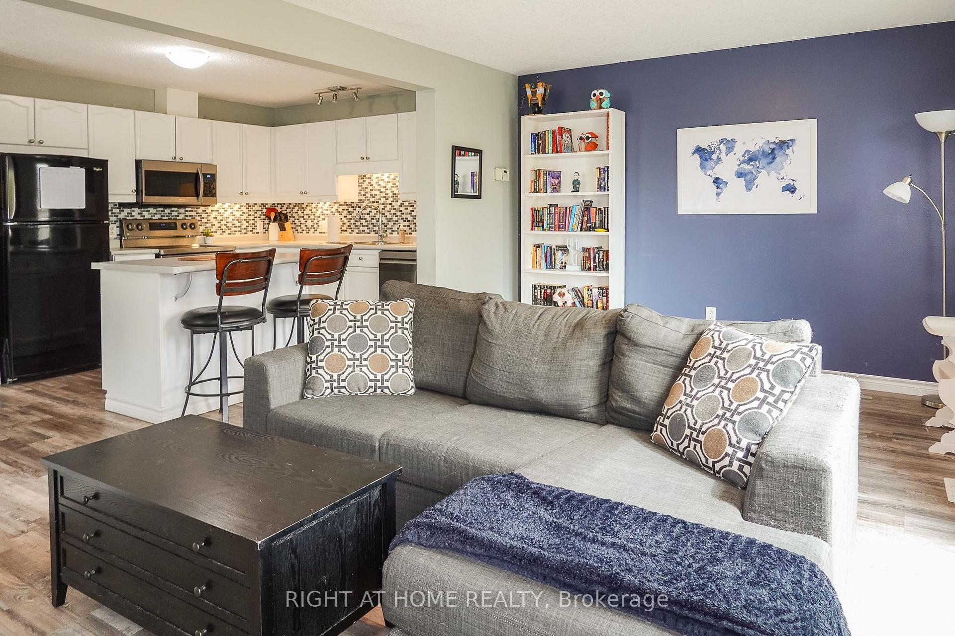 Photo 7 of 652 Salisbury Avenue, North Perth, Listowel — HOMEH