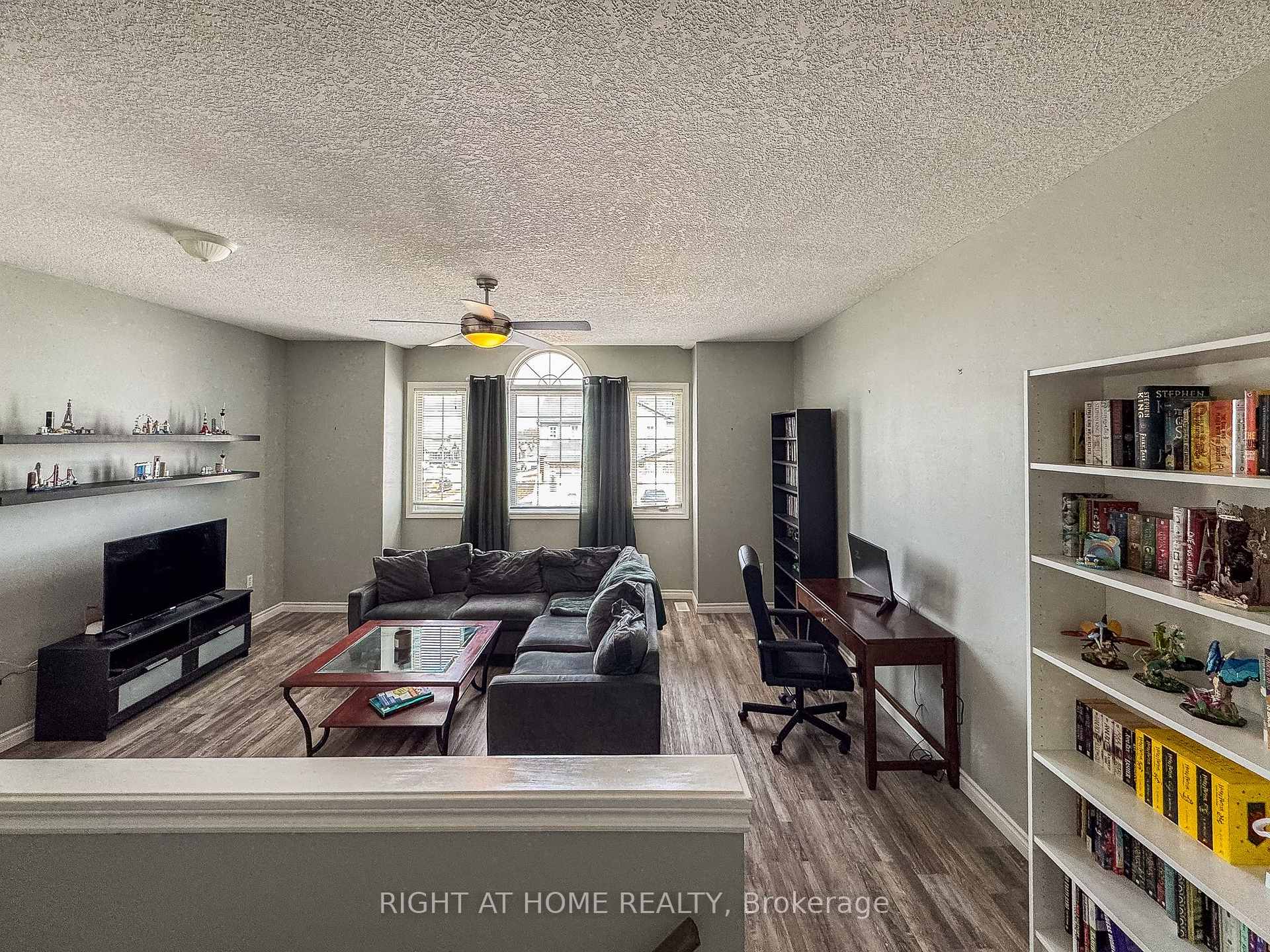 Photo 11 of 652 Salisbury Avenue, North Perth, Listowel — HOMEH