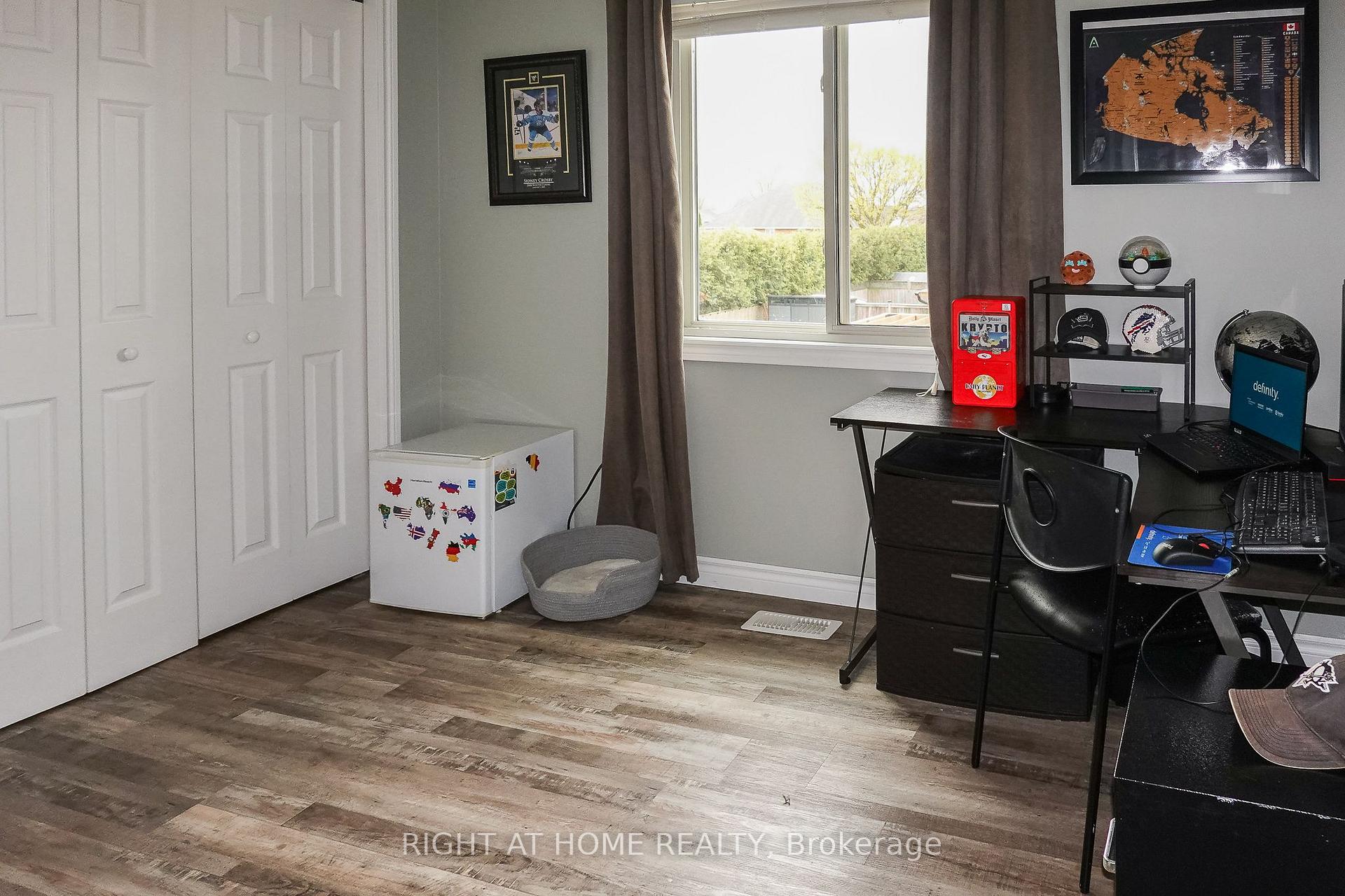 Photo 16 of 652 Salisbury Avenue, North Perth, Listowel — HOMEH