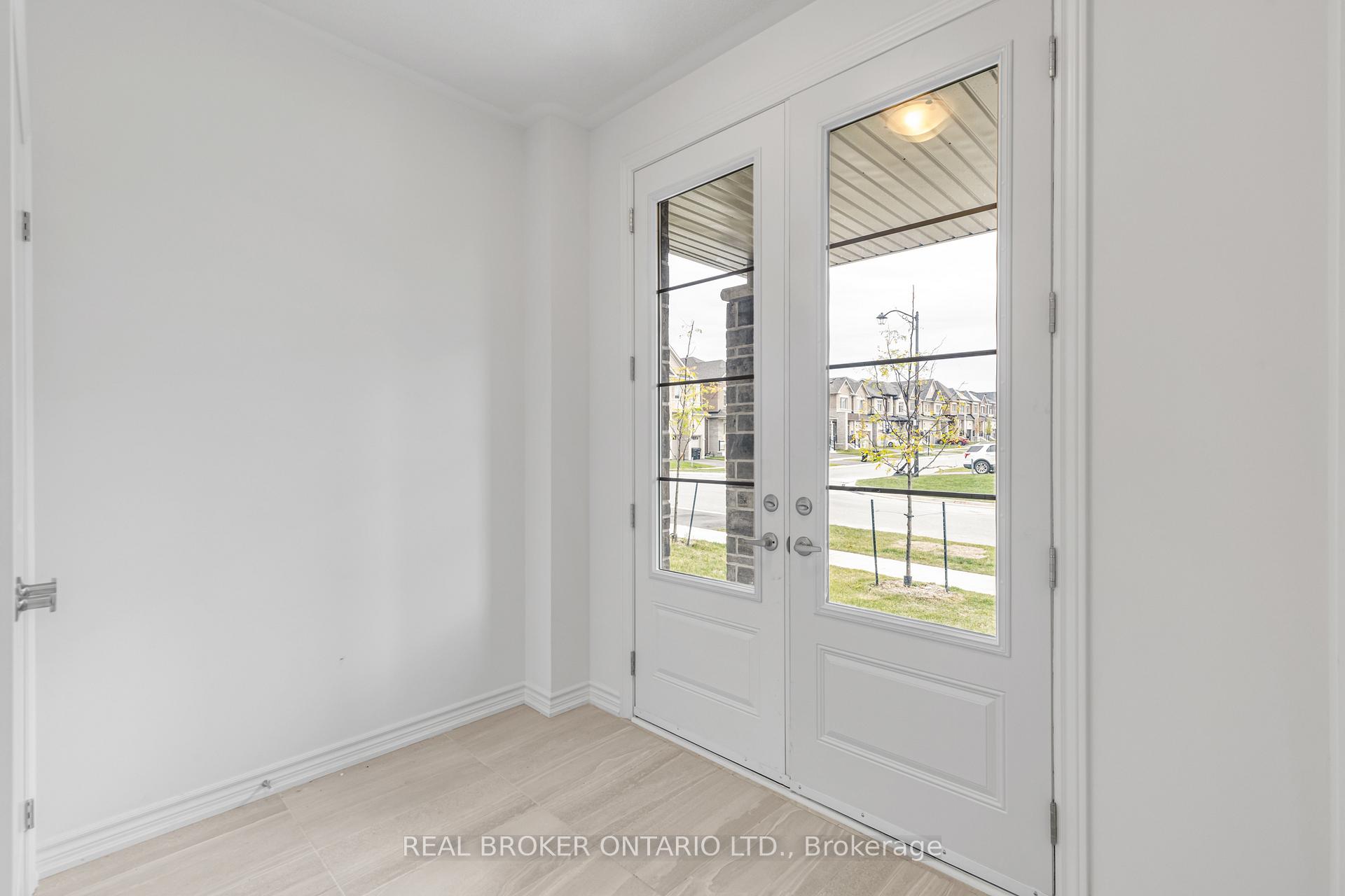 Photo 2 of 8 Daisy Street, Springwater, Midhurst — HOMEH
