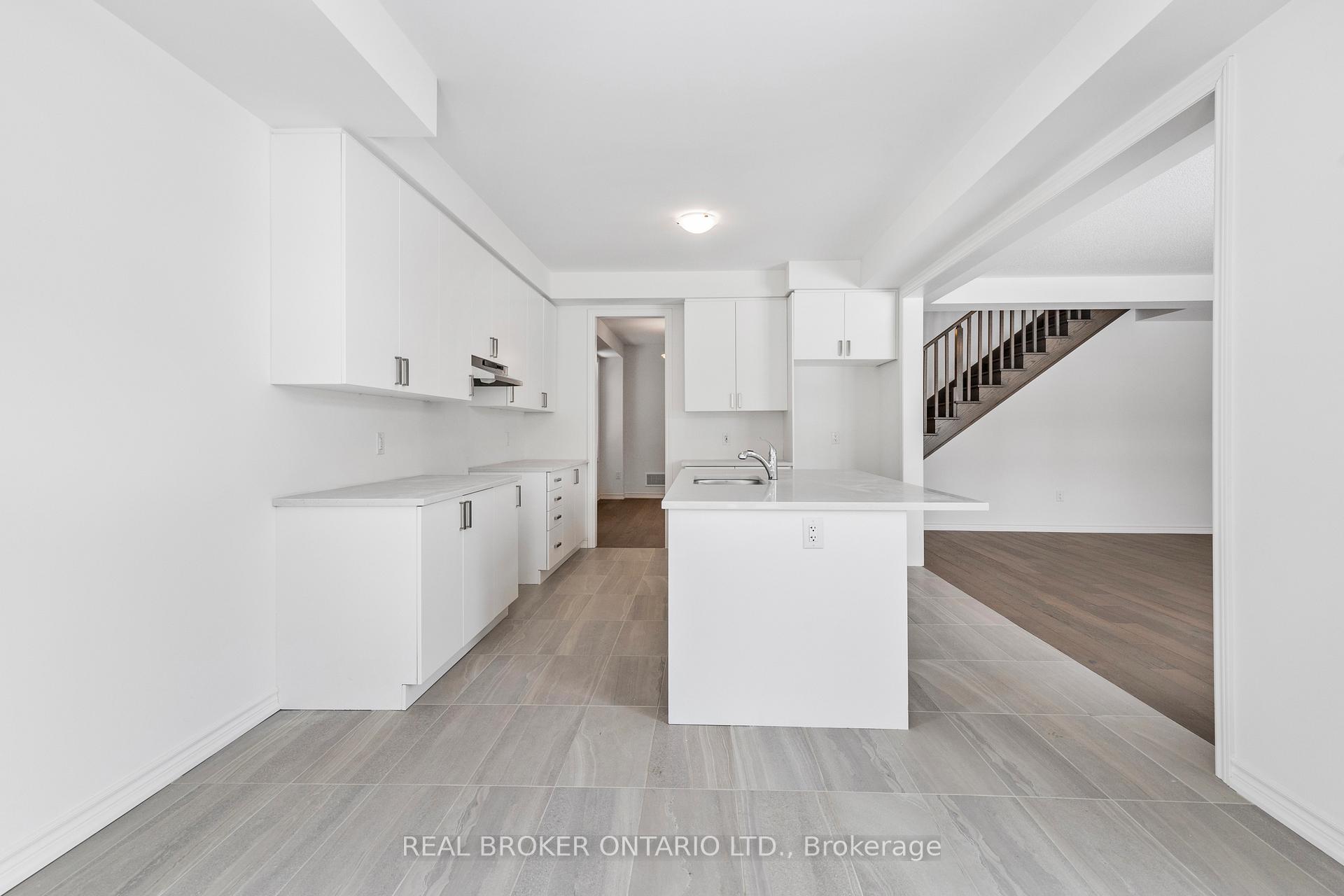 Photo 10 of 8 Daisy Street, Springwater, Midhurst — HOMEH
