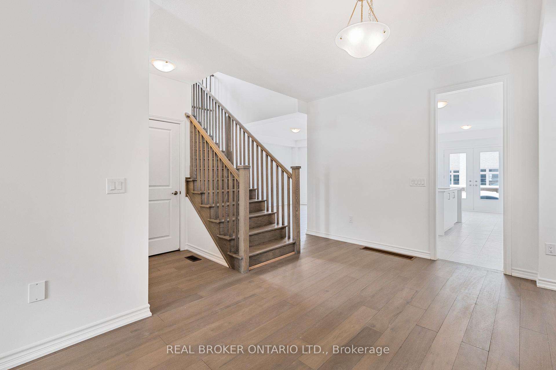 Photo 15 of 8 Daisy Street, Springwater, Midhurst — HOMEH