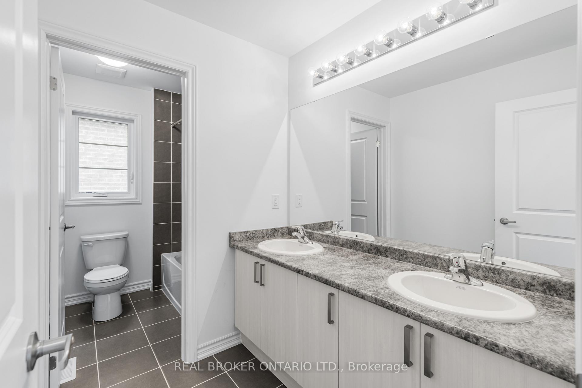 Photo 17 of 8 Daisy Street, Springwater, Midhurst — HOMEH