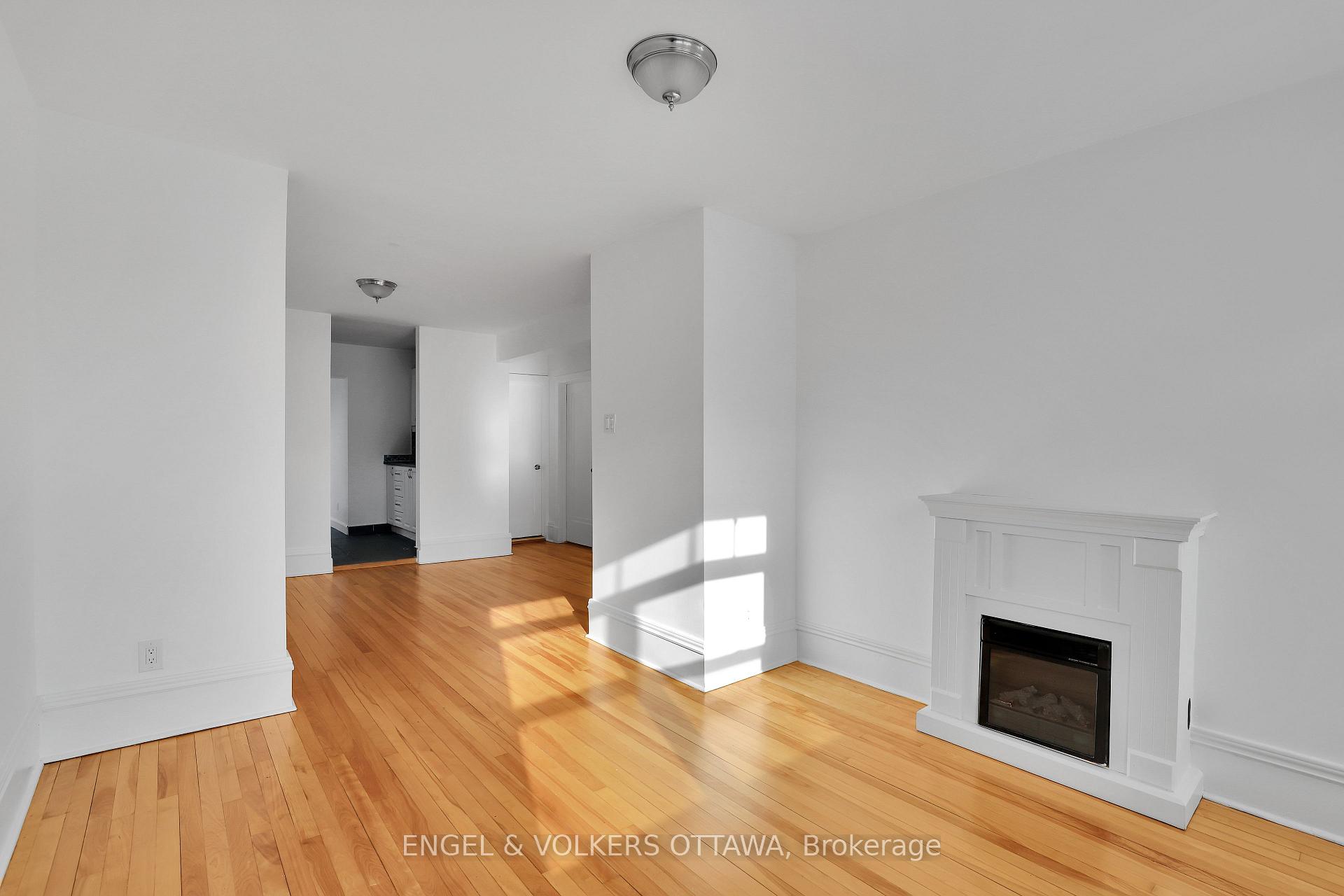 Photo 5 of 491 Mcleod Street, Ottawa, Ottawa Centre — HOMEH
