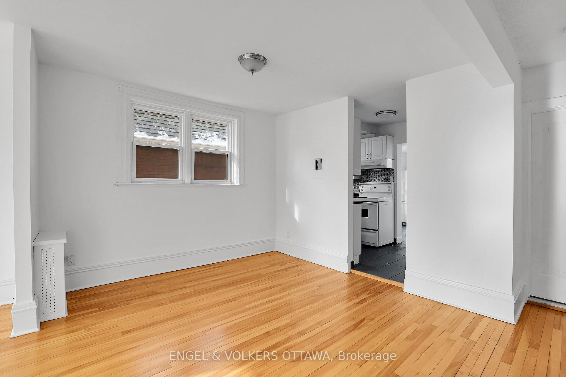 Photo 11 of 491 Mcleod Street, Ottawa, Ottawa Centre — HOMEH