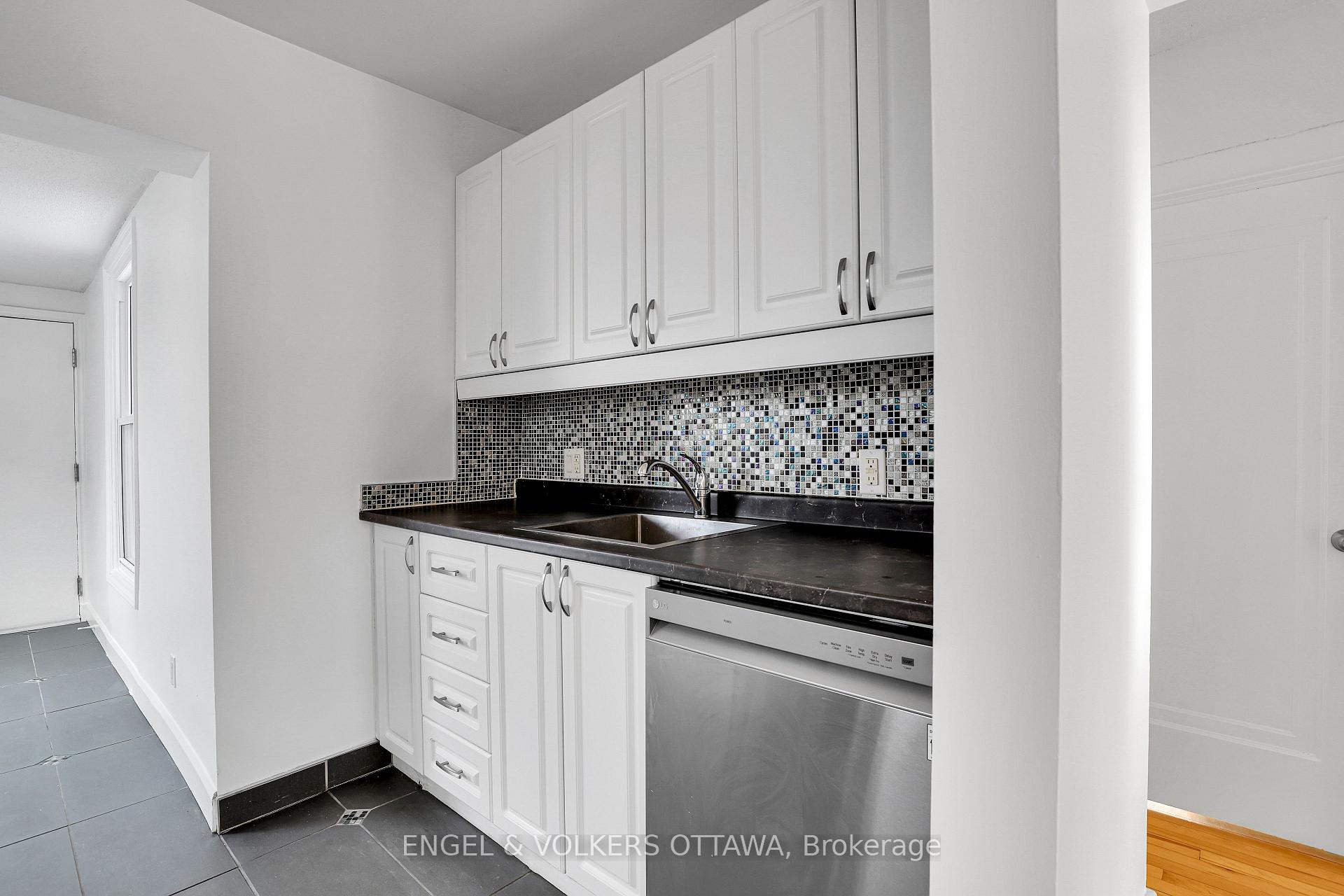 Photo 15 of 491 Mcleod Street, Ottawa, Ottawa Centre — HOMEH