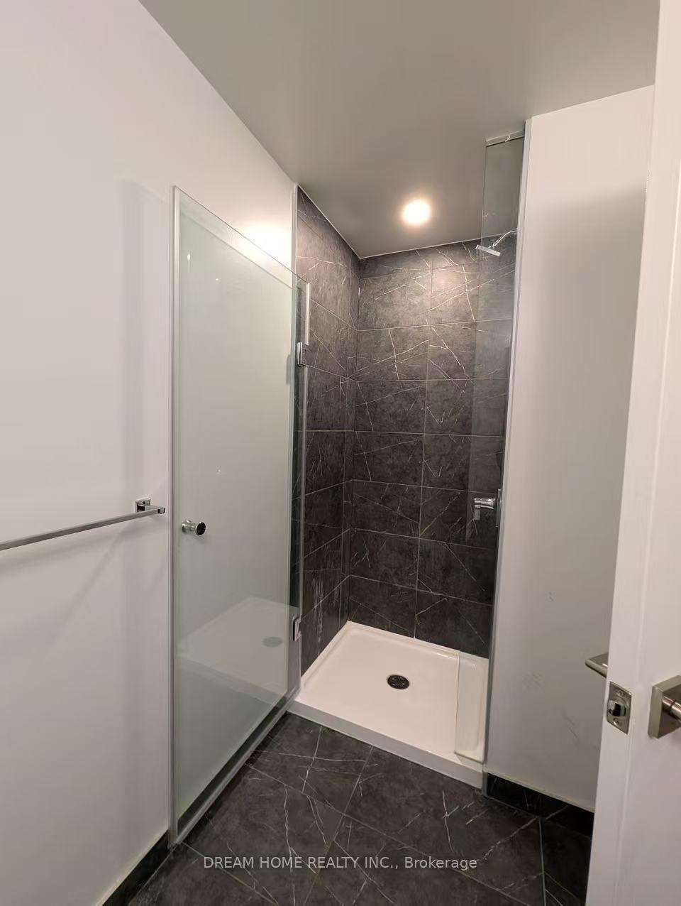 Photo 11 of 252 Church Street, Toronto, Church-Yonge Corridor — HOMEH