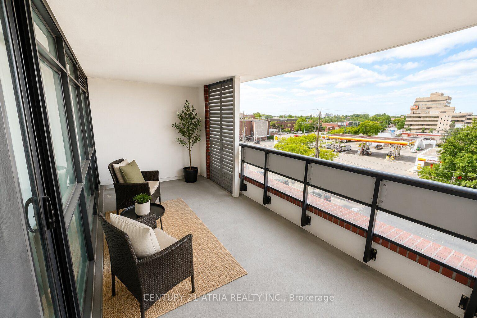 Photo 10 of Unit 405, 830 Lawrence Avenue W, North York, Yorkdale-Glen Park — HOMEH