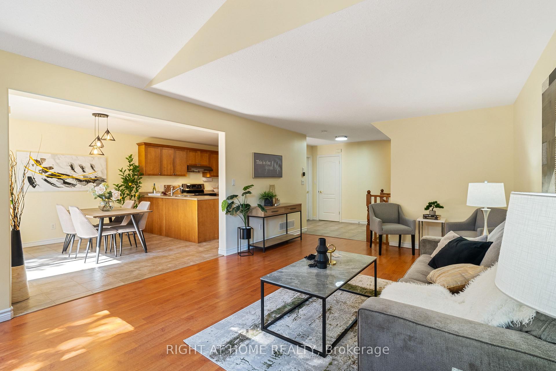 Photo 4 of 1579 Devos Drive, London, North C — HOMEH