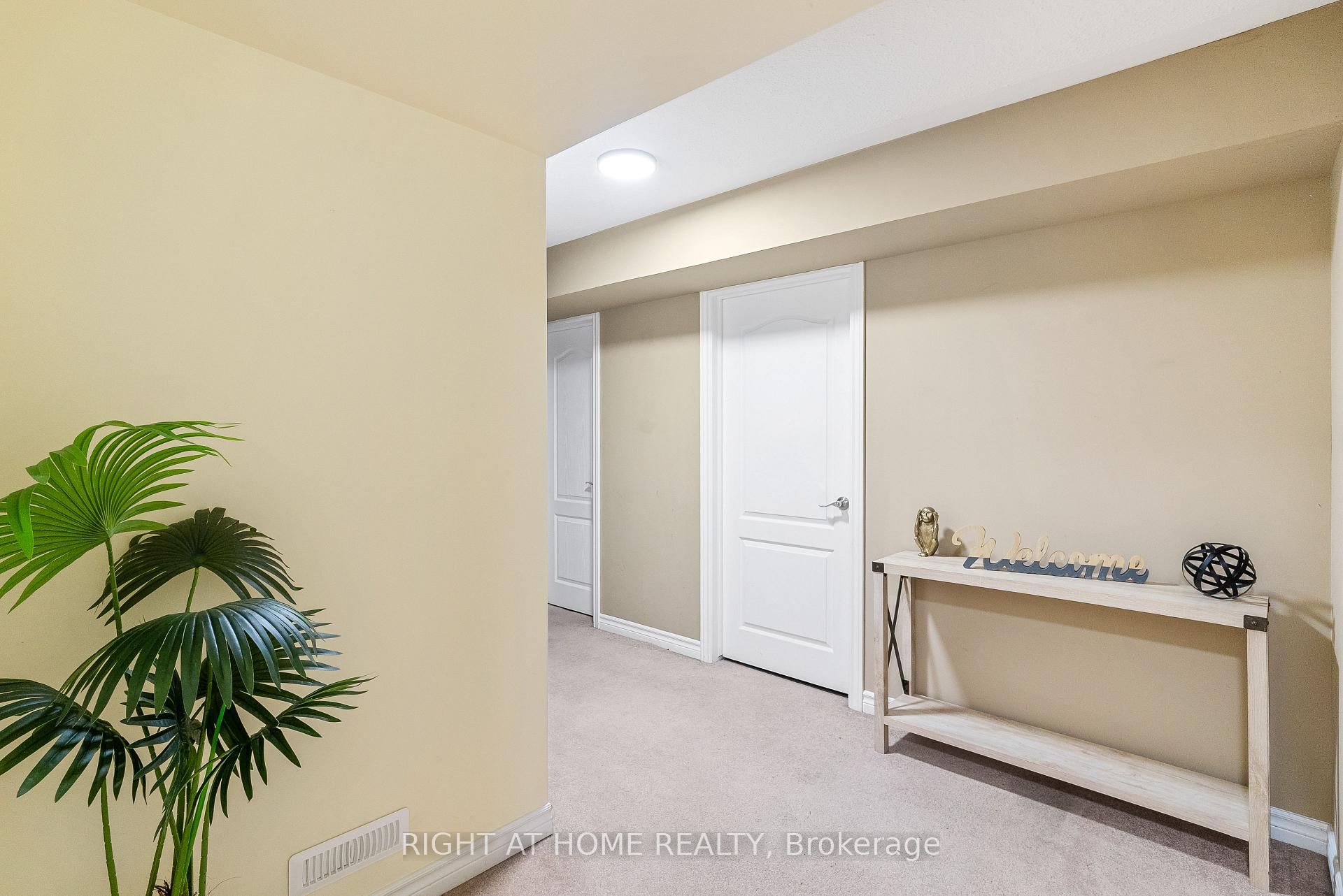 Photo 30 of 1579 Devos Drive, London, North C — HOMEH