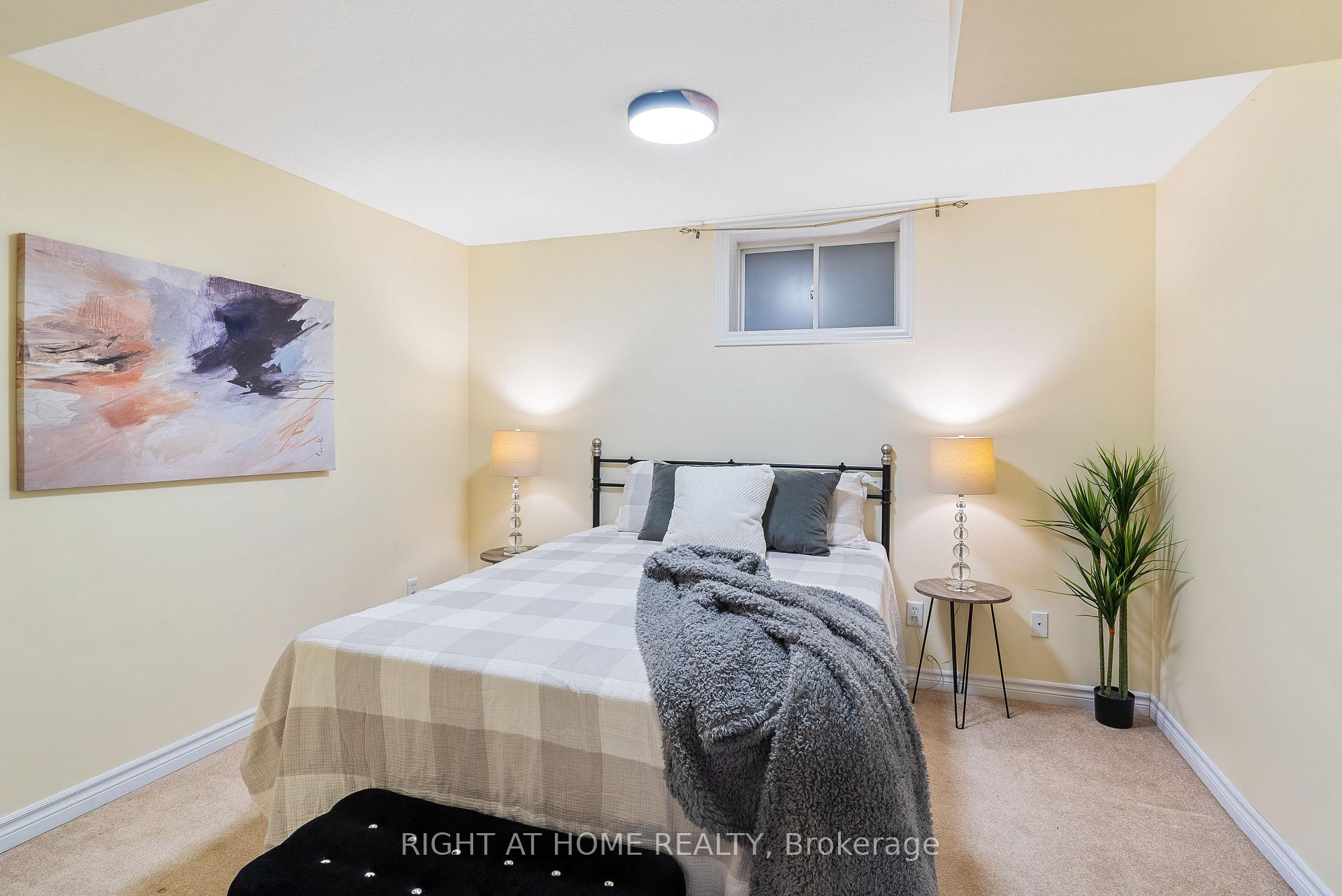 Photo 34 of 1579 Devos Drive, London, North C — HOMEH