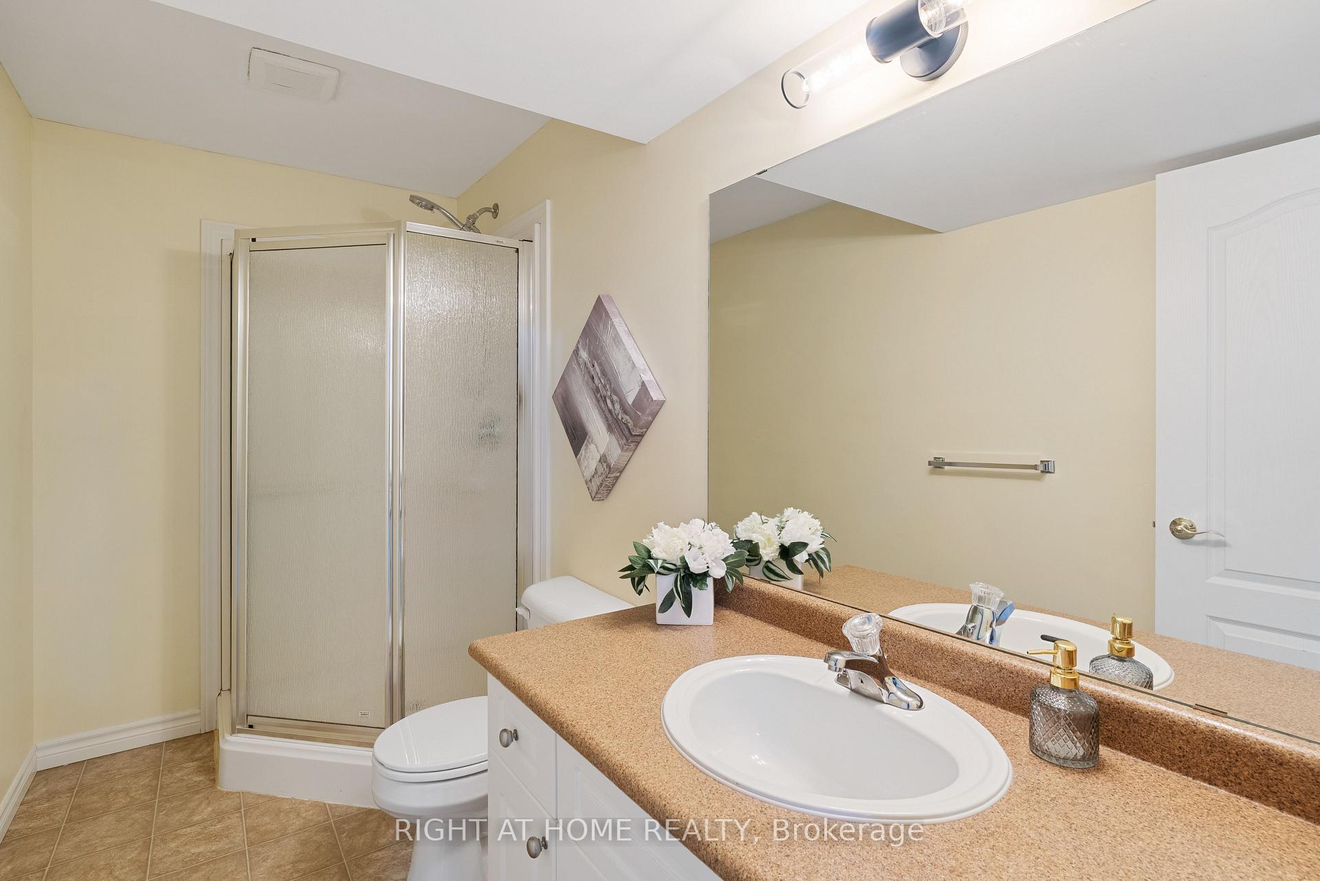 Photo 35 of 1579 Devos Drive, London, North C — HOMEH