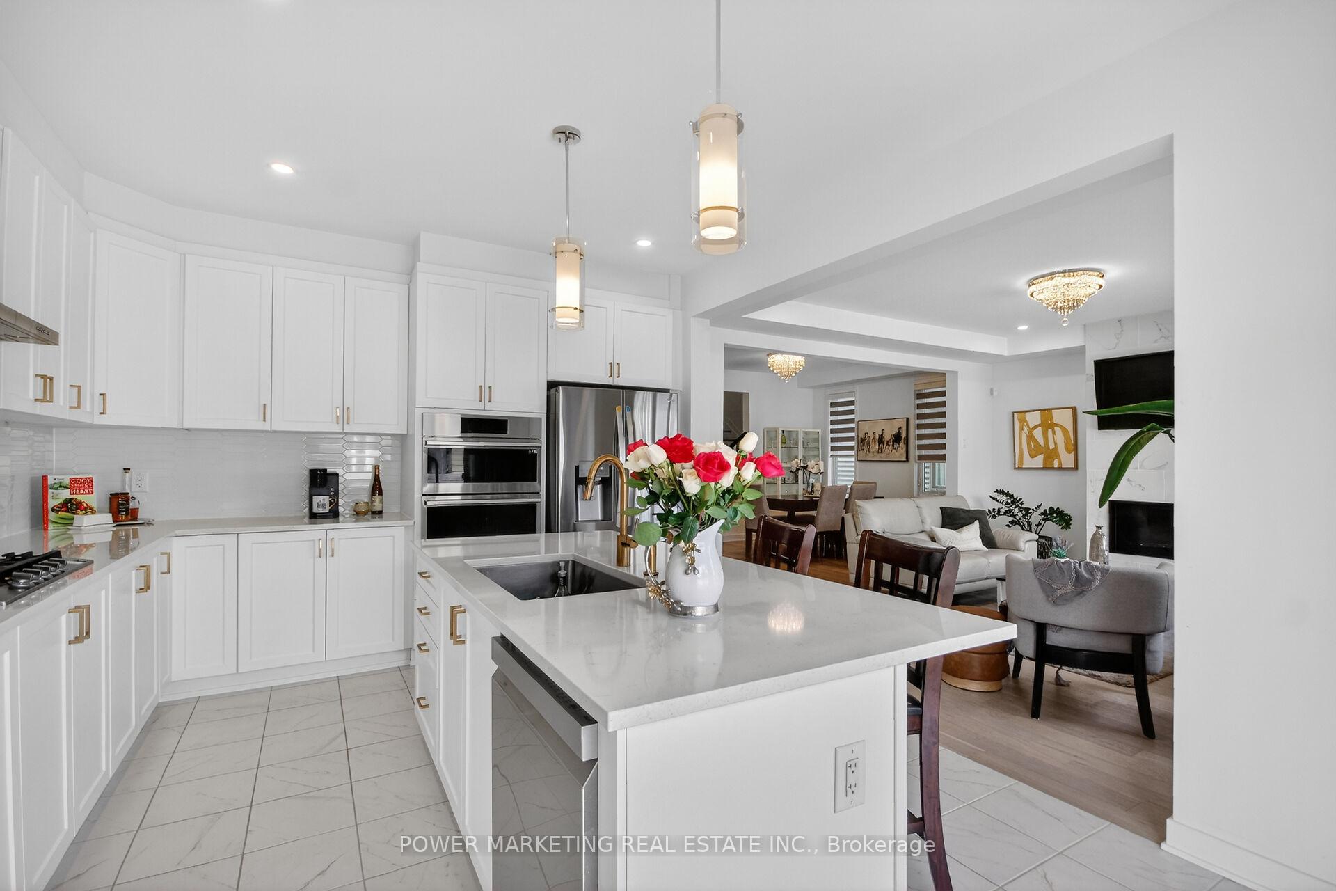 Photo 7 of 507 Filly Terrace, Ottawa, Goulbourn Twp From Franktown Rd/South To Rideau — HOMEH