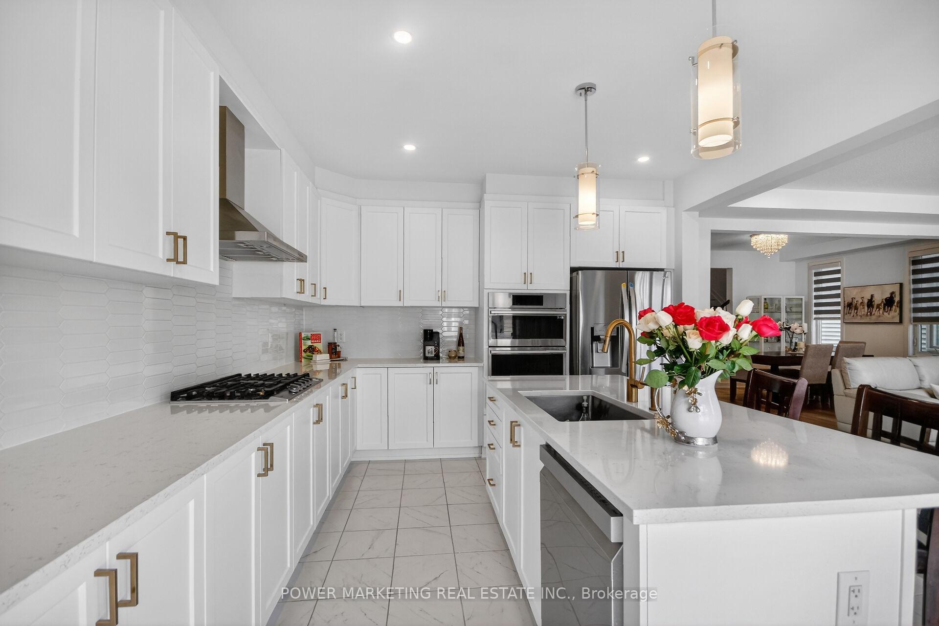 Photo 8 of 507 Filly Terrace, Ottawa, Goulbourn Twp From Franktown Rd/South To Rideau — HOMEH