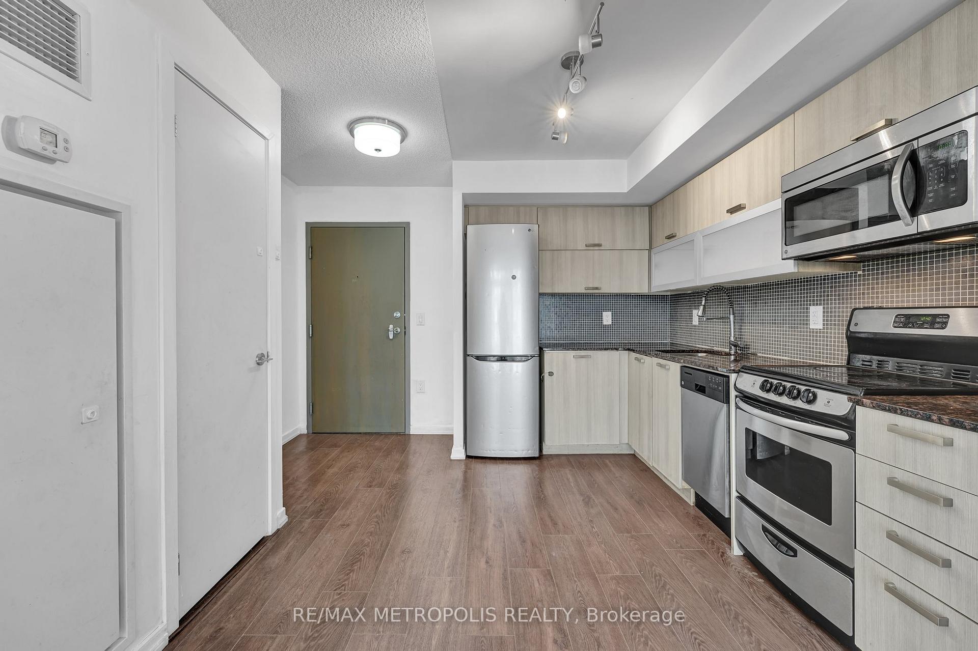 Photo 5 of Unit 1902W, 36 Lisgar Street, Toronto, Little Portugal — HOMEH