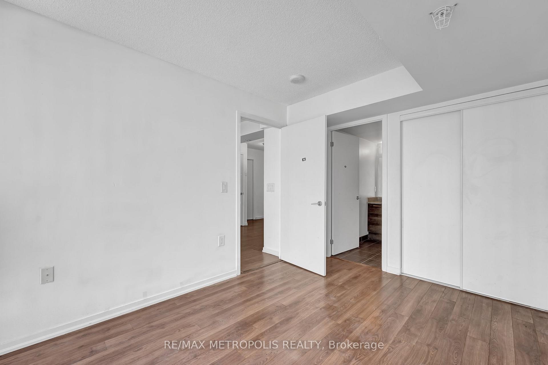 Photo 10 of Unit 1902W, 36 Lisgar Street, Toronto, Little Portugal — HOMEH