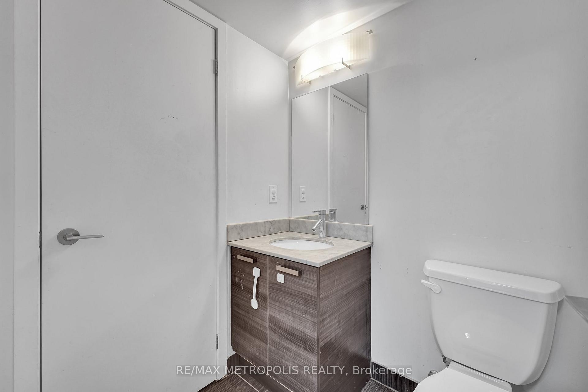 Photo 16 of Unit 1902W, 36 Lisgar Street, Toronto, Little Portugal — HOMEH