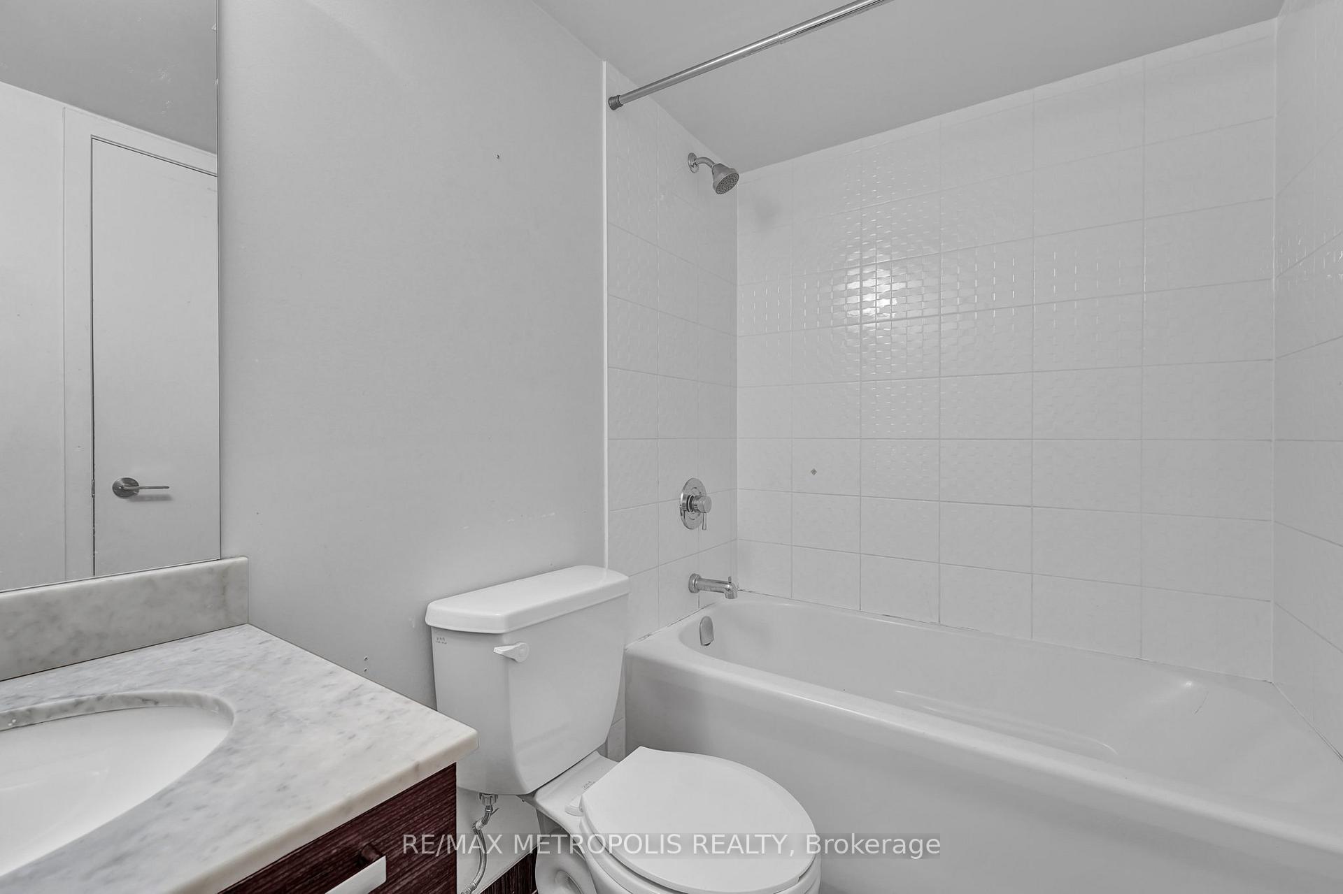 Photo 17 of Unit 1902W, 36 Lisgar Street, Toronto, Little Portugal — HOMEH