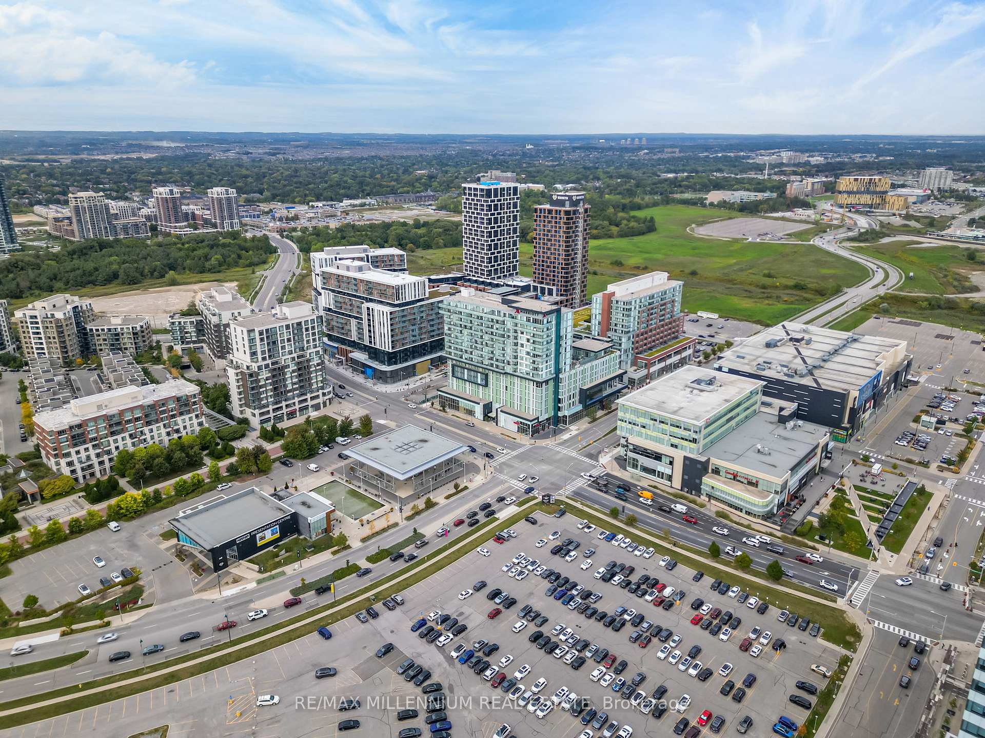 Photo 2 of Unit 917, 8081 Birchmount Road E, Markham, Unionville — HOMEH