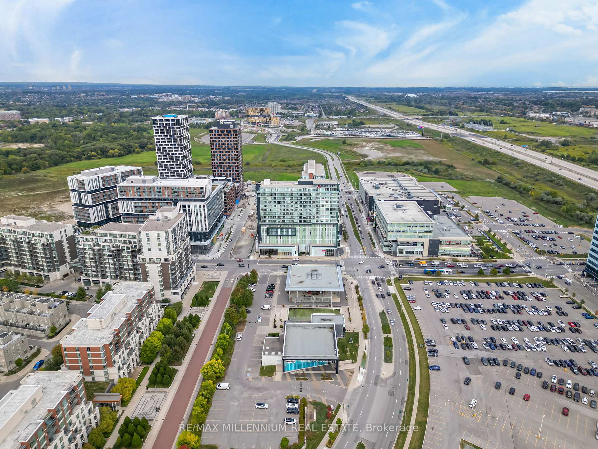Photo 3 of Unit 917, 8081 Birchmount Road E, Markham, Unionville — HOMEH