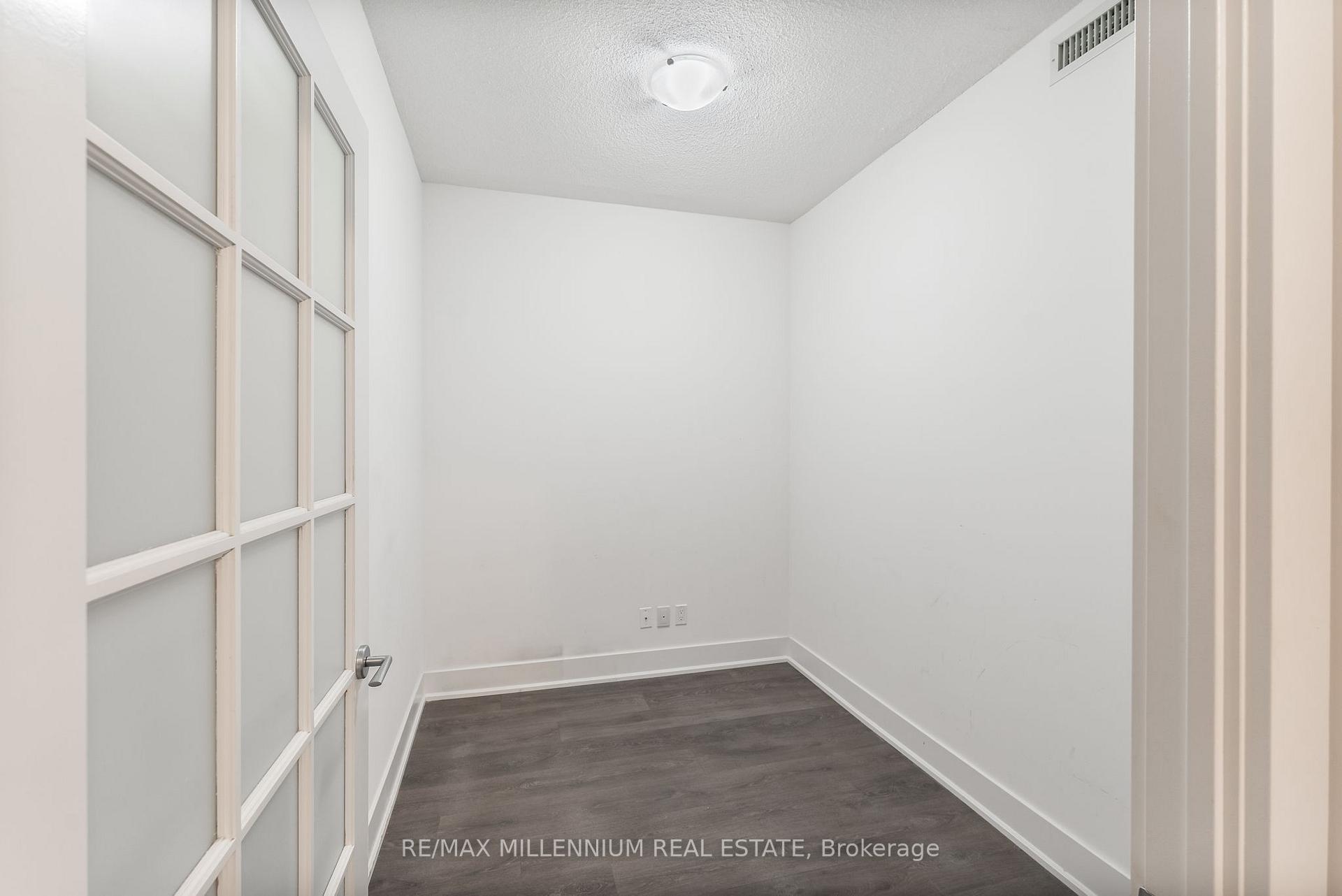 Photo 11 of Unit 917, 8081 Birchmount Road E, Markham, Unionville — HOMEH