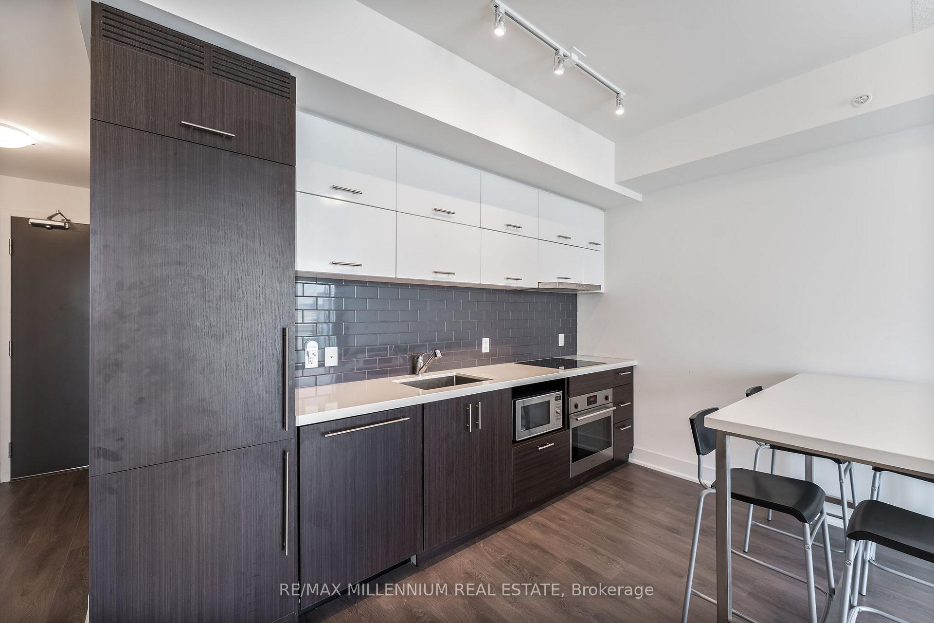 Photo 13 of Unit 917, 8081 Birchmount Road E, Markham, Unionville — HOMEH