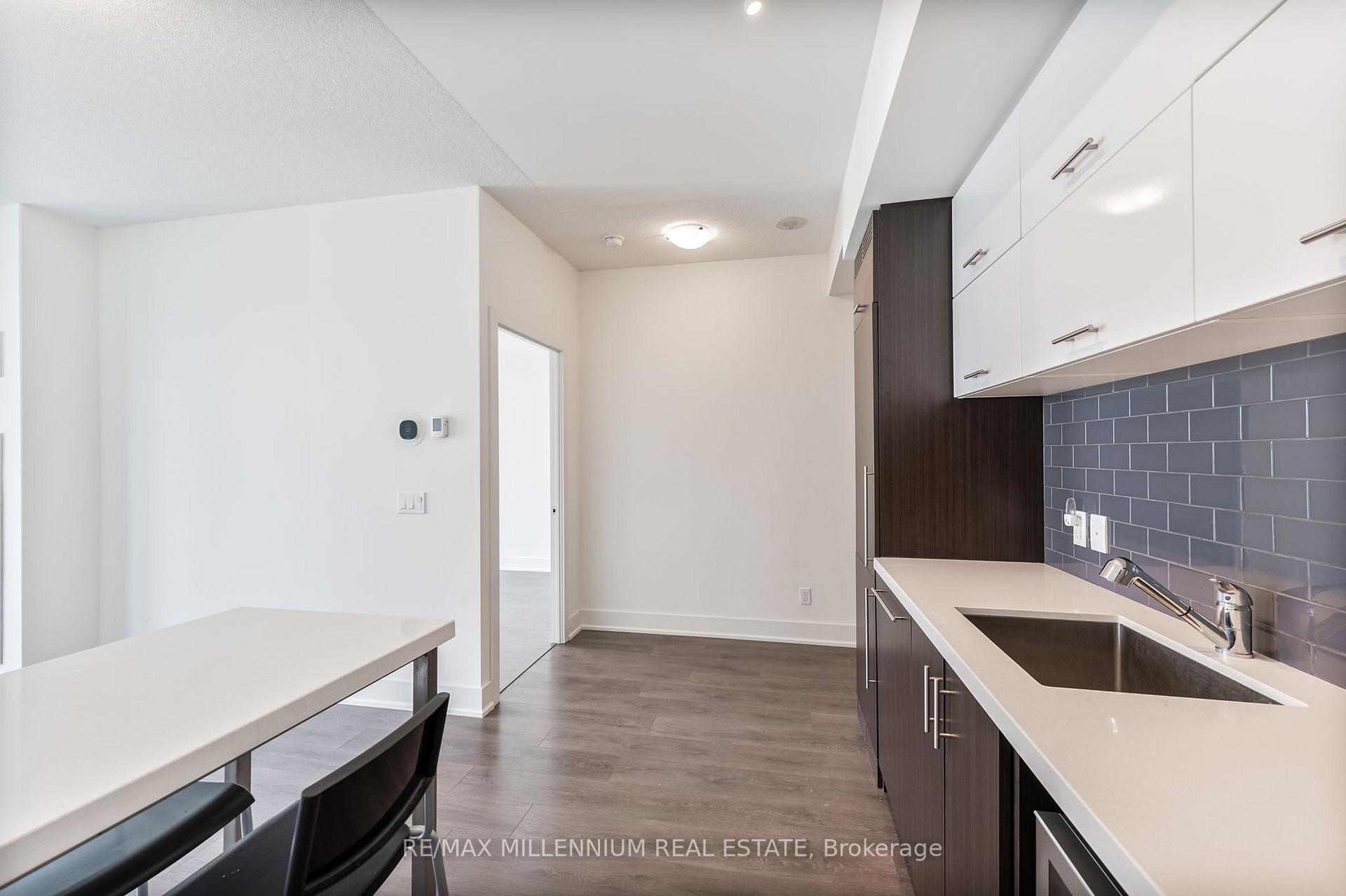 Photo 15 of Unit 917, 8081 Birchmount Road E, Markham, Unionville — HOMEH