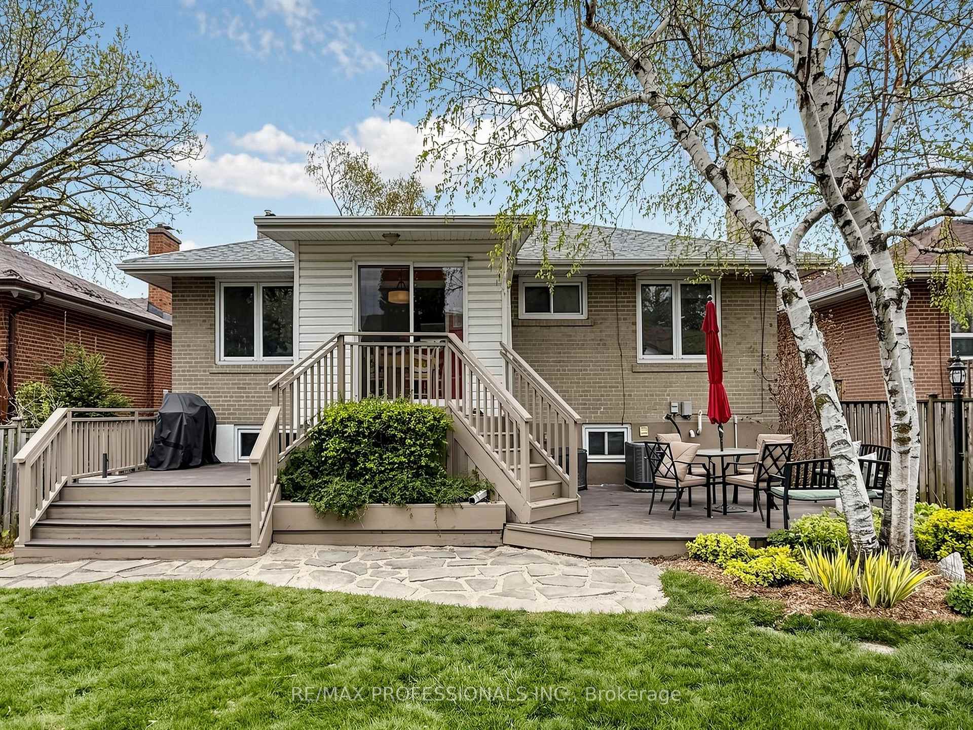 Photo 27 of 24 Breadner Drive, Etobicoke, Willowridge-Martingrove-Richview — HOMEH