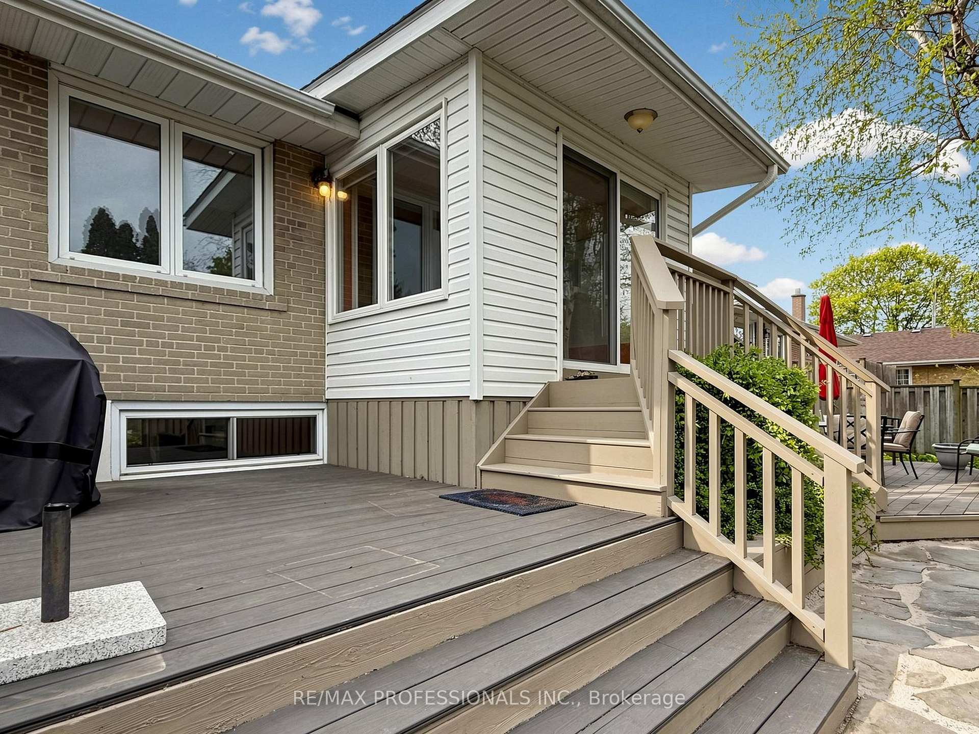 Photo 29 of 24 Breadner Drive, Etobicoke, Willowridge-Martingrove-Richview — HOMEH
