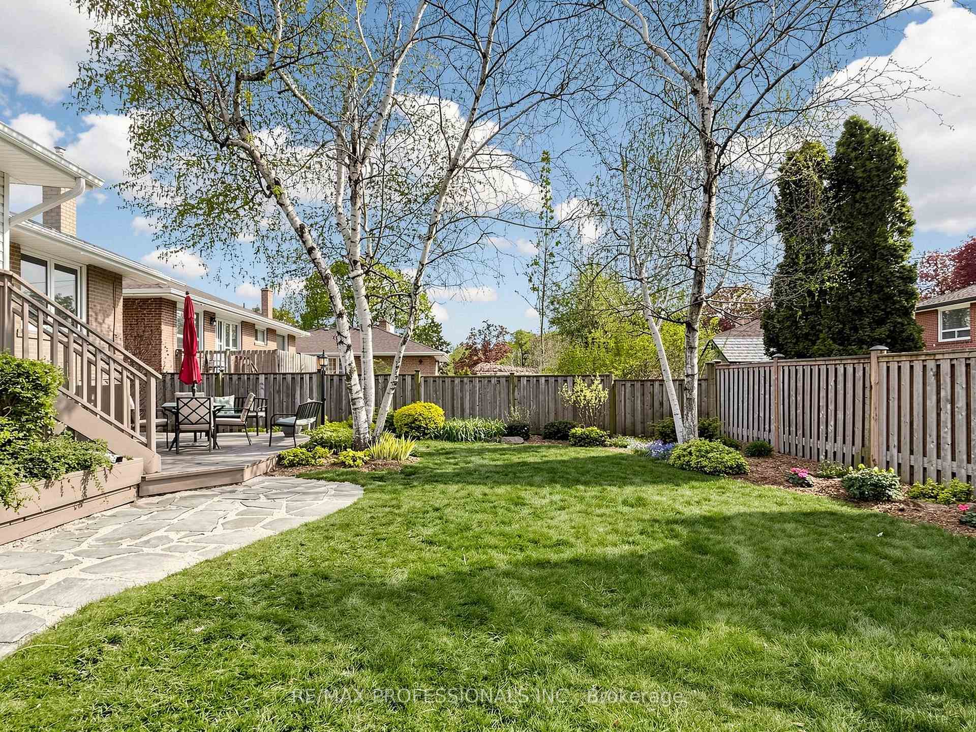 Photo 30 of 24 Breadner Drive, Etobicoke, Willowridge-Martingrove-Richview — HOMEH