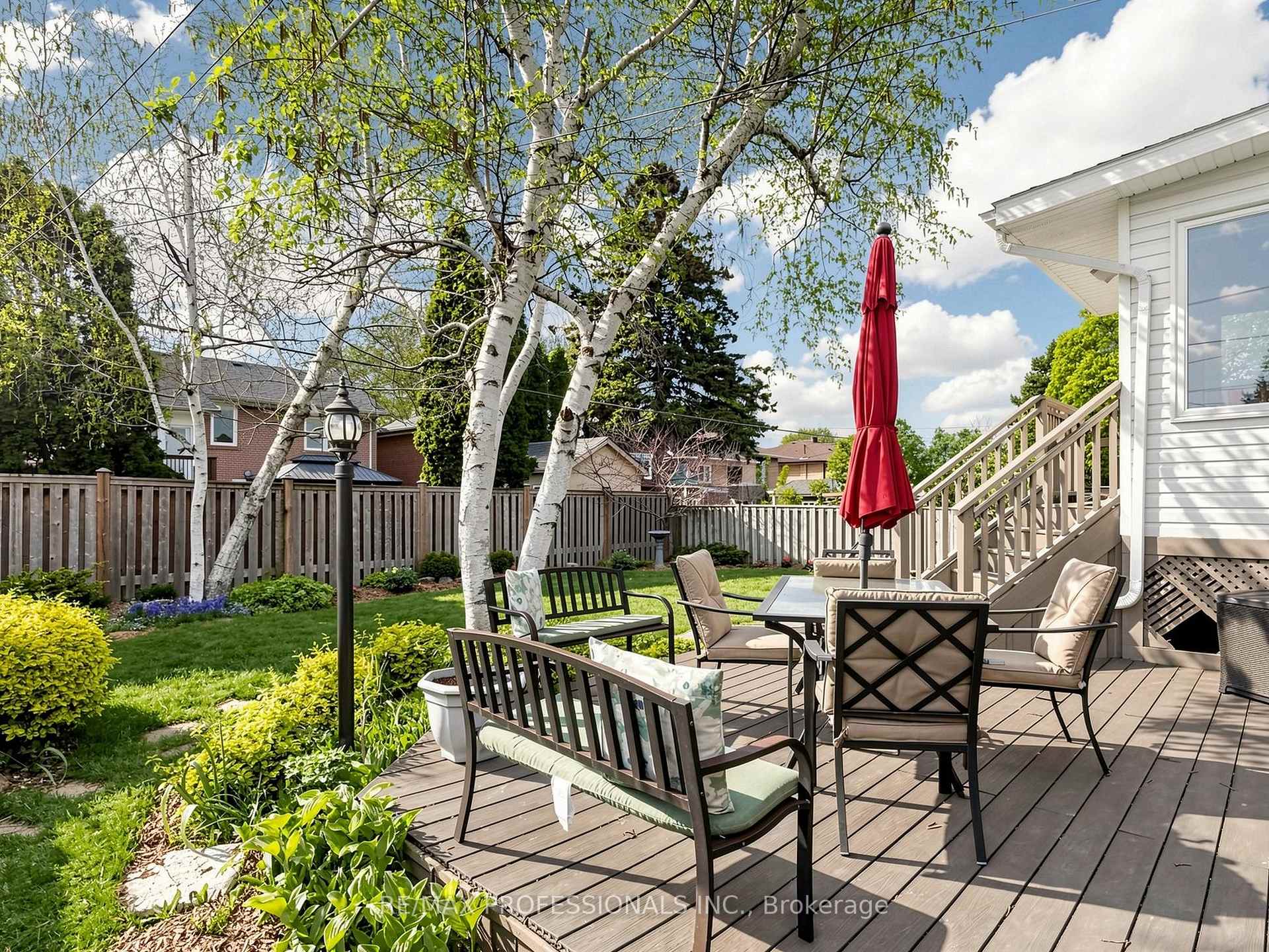 Photo 32 of 24 Breadner Drive, Etobicoke, Willowridge-Martingrove-Richview — HOMEH