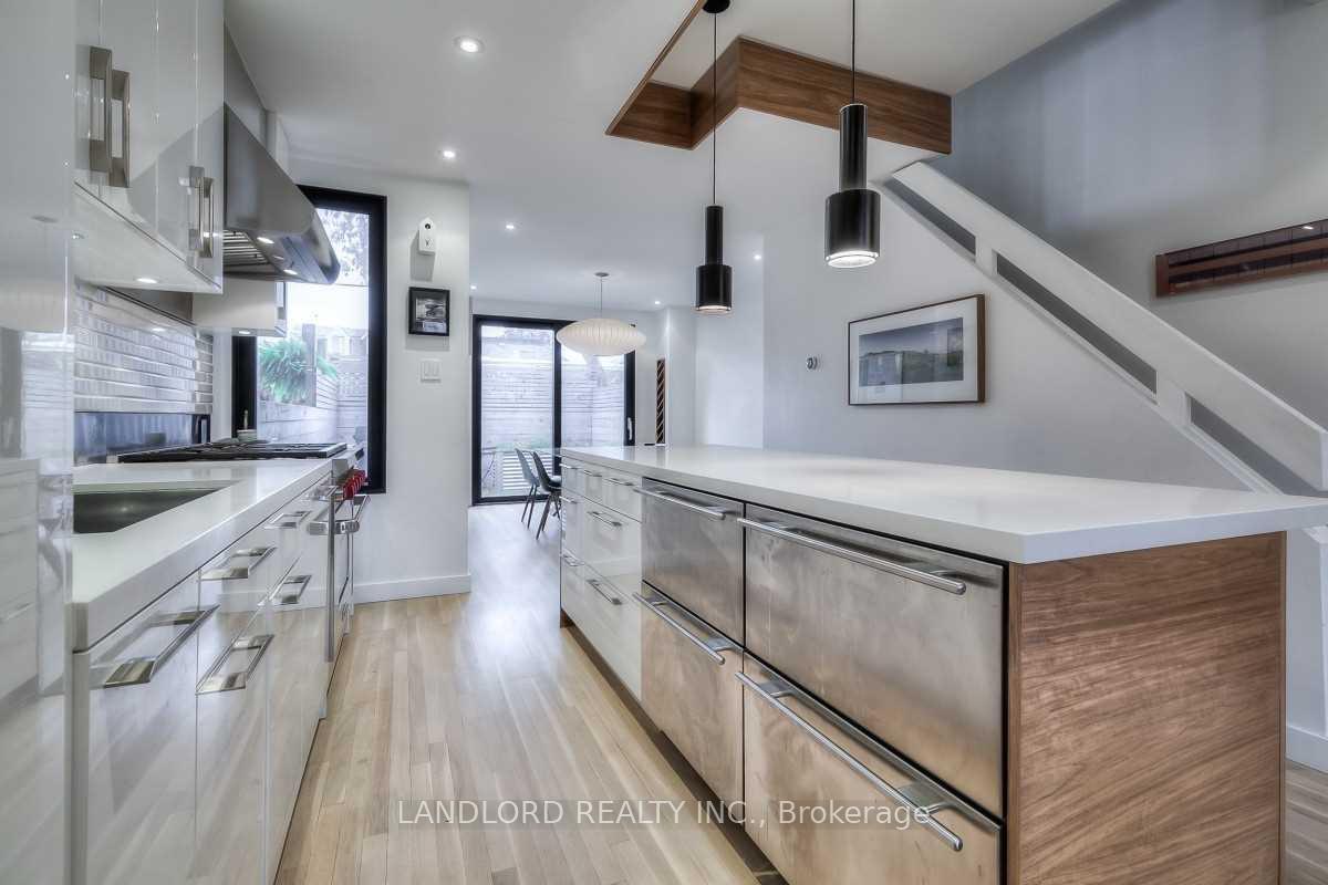 Photo 3 of 133 Munro Street, Toronto, South Riverdale — HOMEH
