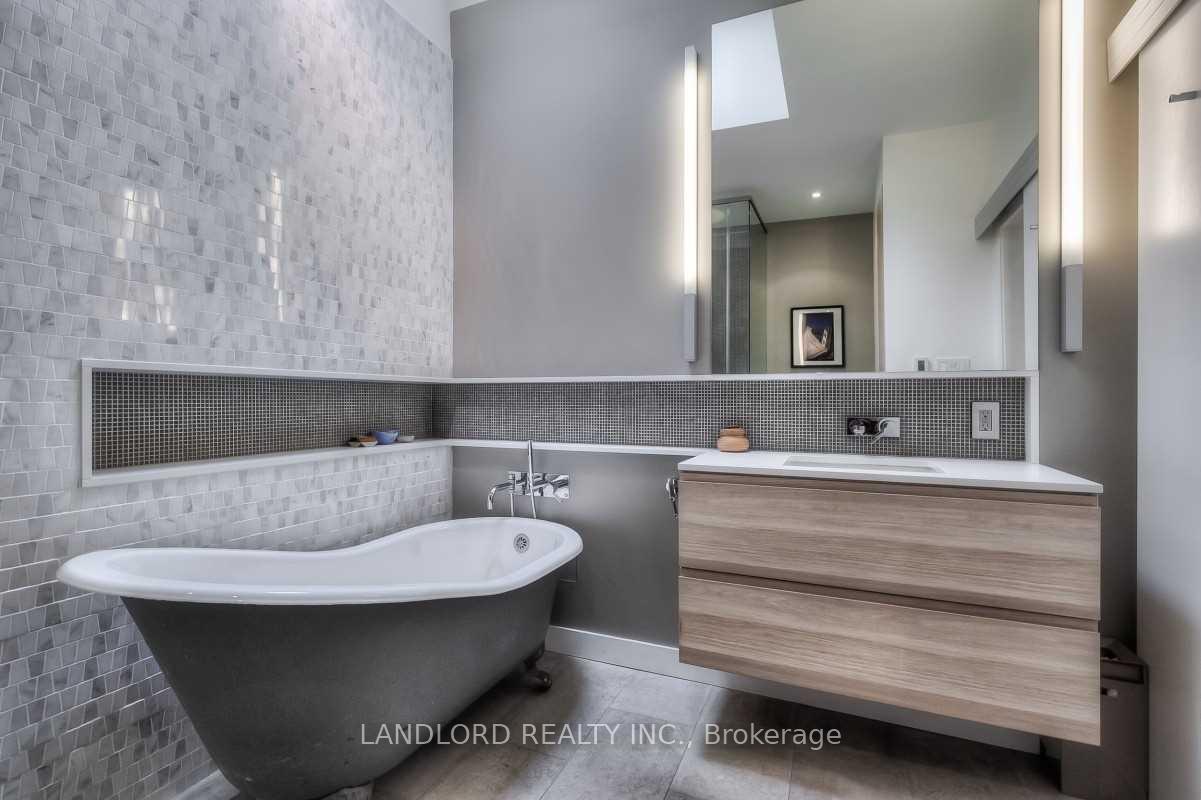 Photo 14 of 133 Munro Street, Toronto, South Riverdale — HOMEH