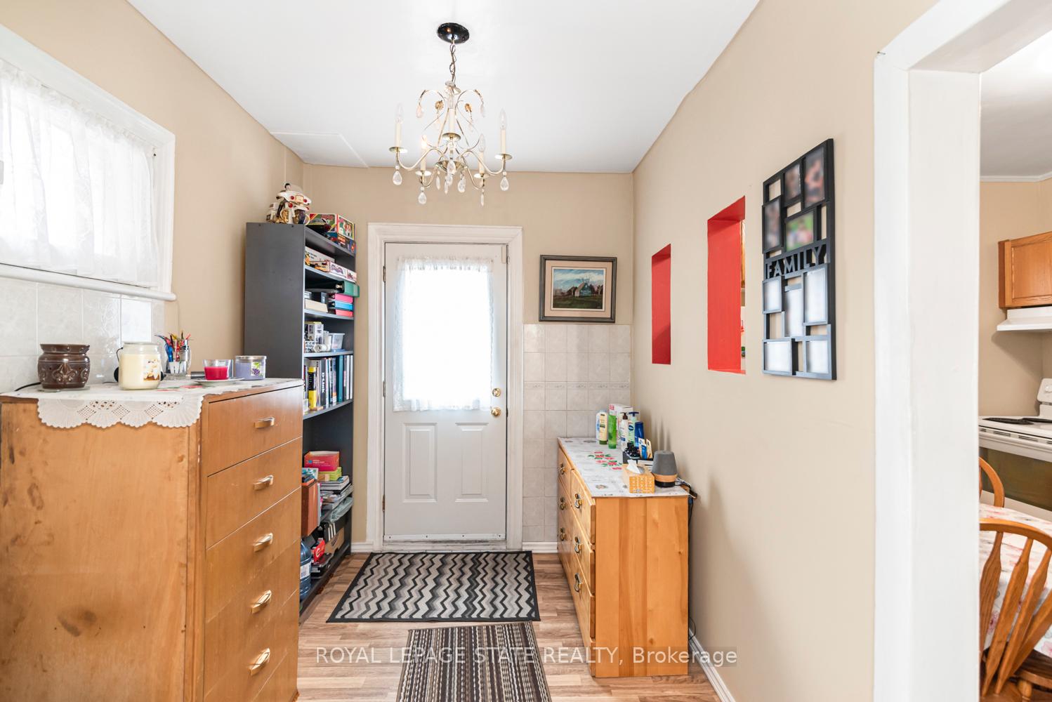 Photo 9 of 44 Arthur Avenue N, Hamilton, Gibson — HOMEH