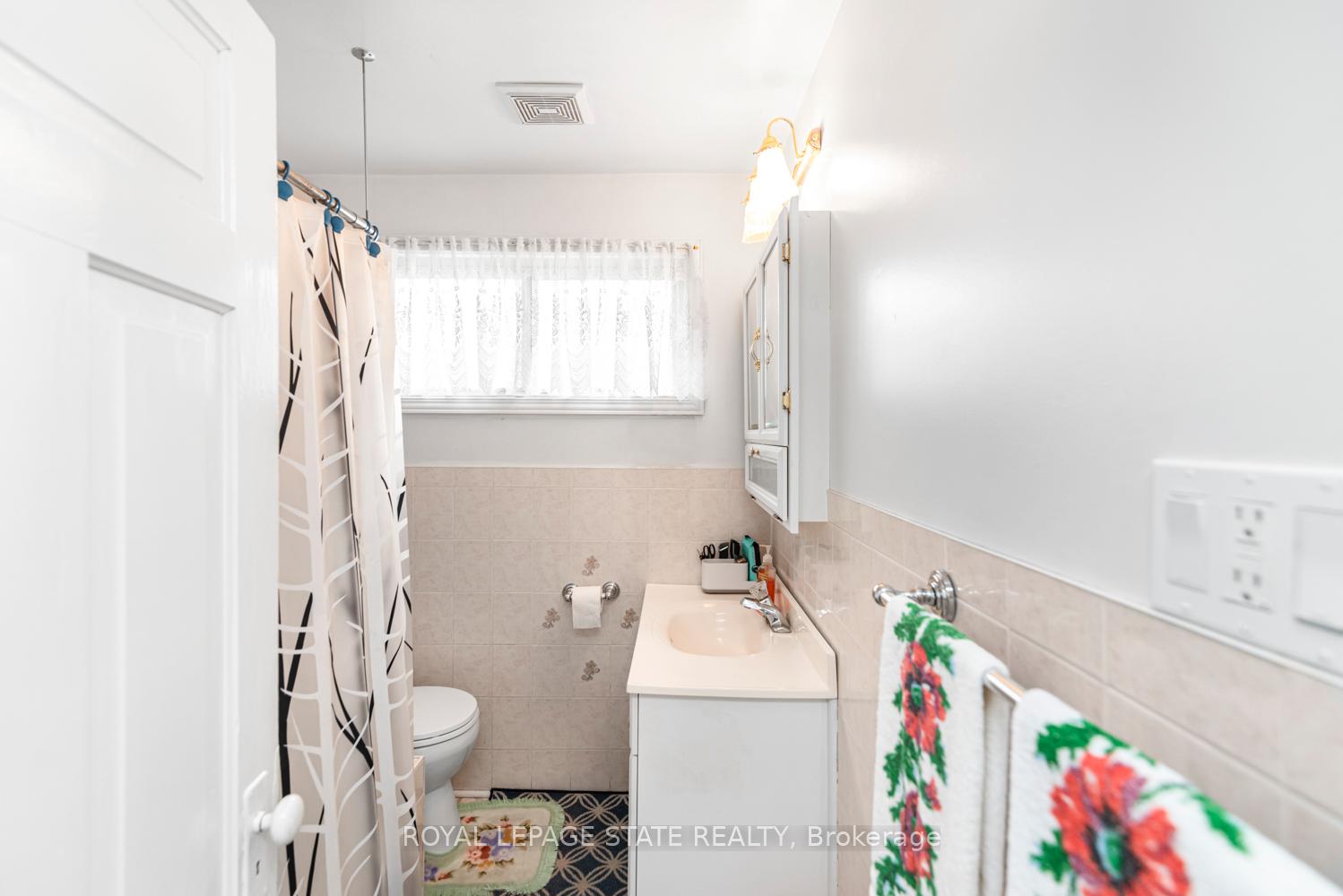 Photo 20 of 44 Arthur Avenue N, Hamilton, Gibson — HOMEH
