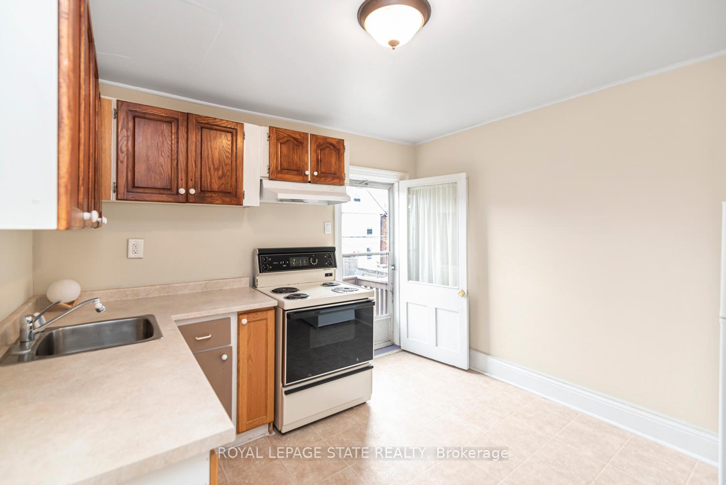 Photo 23 of 44 Arthur Avenue N, Hamilton, Gibson — HOMEH