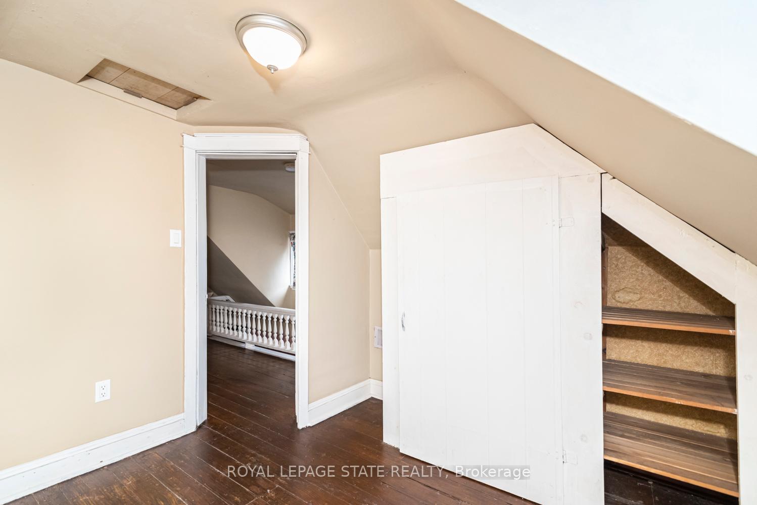 Photo 25 of 44 Arthur Avenue N, Hamilton, Gibson — HOMEH