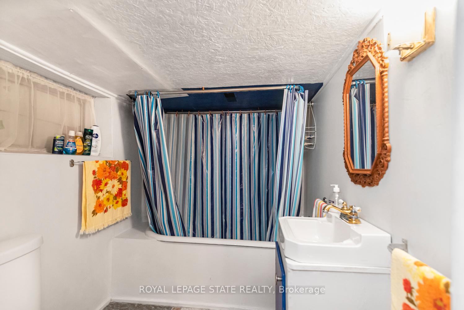 Photo 32 of 44 Arthur Avenue N, Hamilton, Gibson — HOMEH